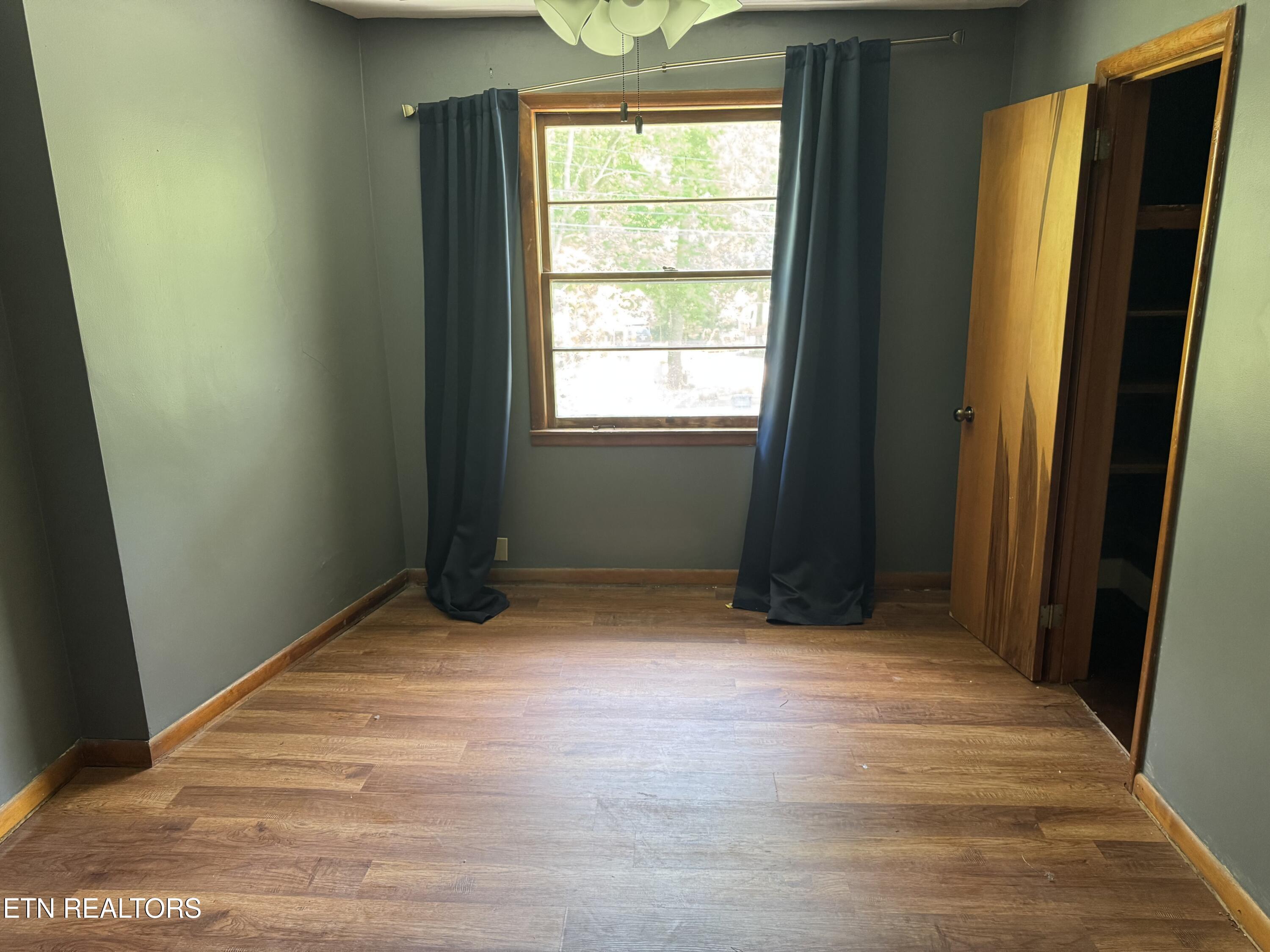 1405 Woodcrest Drive Knoxville TN 37918