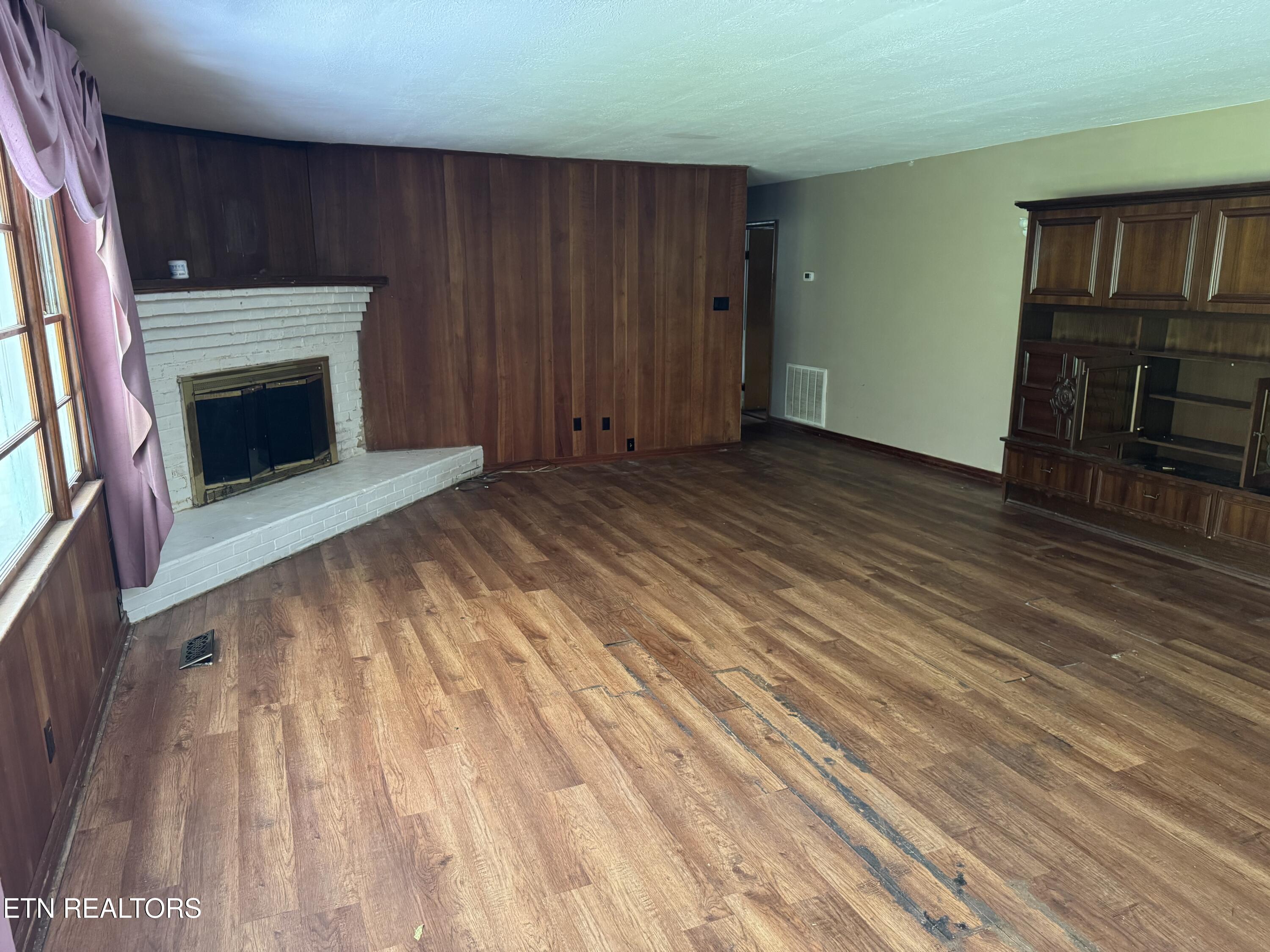 1405 Woodcrest Drive Knoxville TN 37918