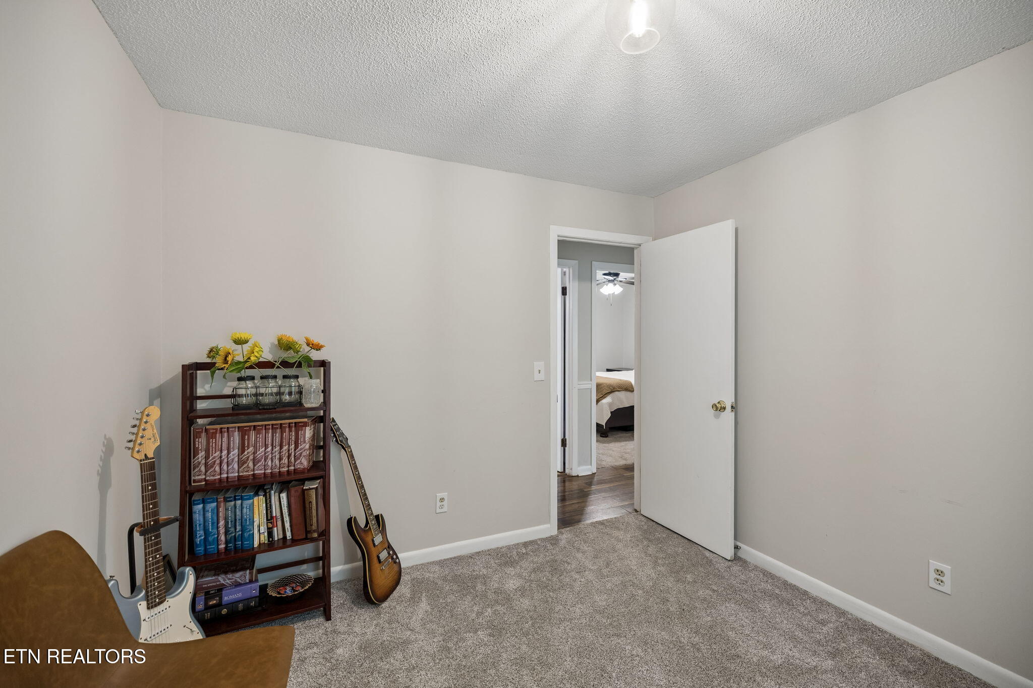 1036 Forest Heights Circle Lenoir City TN 37772