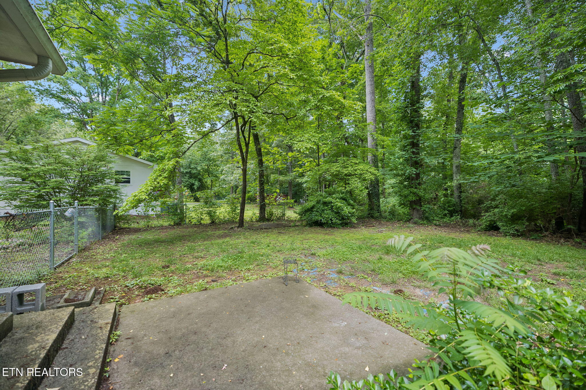 1036 Forest Heights Circle Lenoir City TN 37772