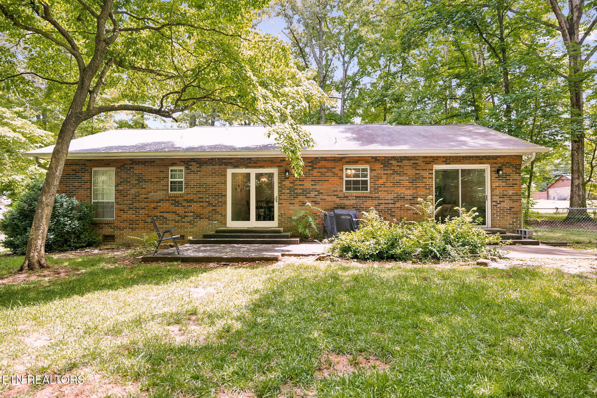 1036 Forest Heights Circle Lenoir City TN 37772