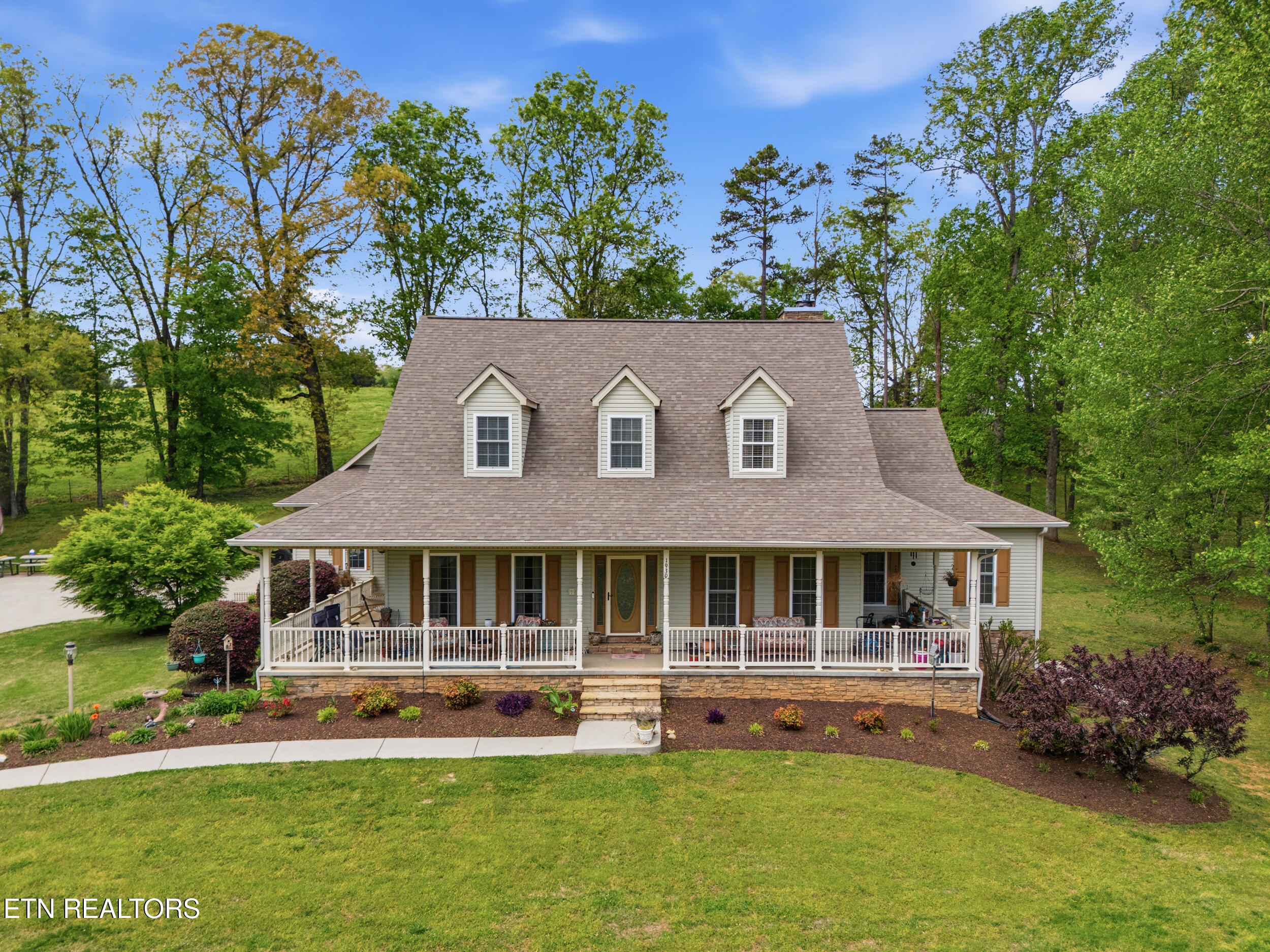 1930 Maple Hills Lane Loudon TN 37774