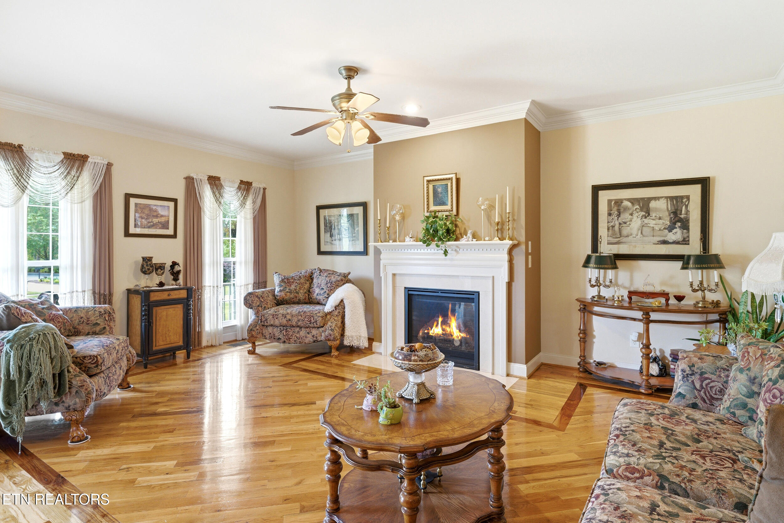 1930 Maple Hills Lane Loudon TN 37774