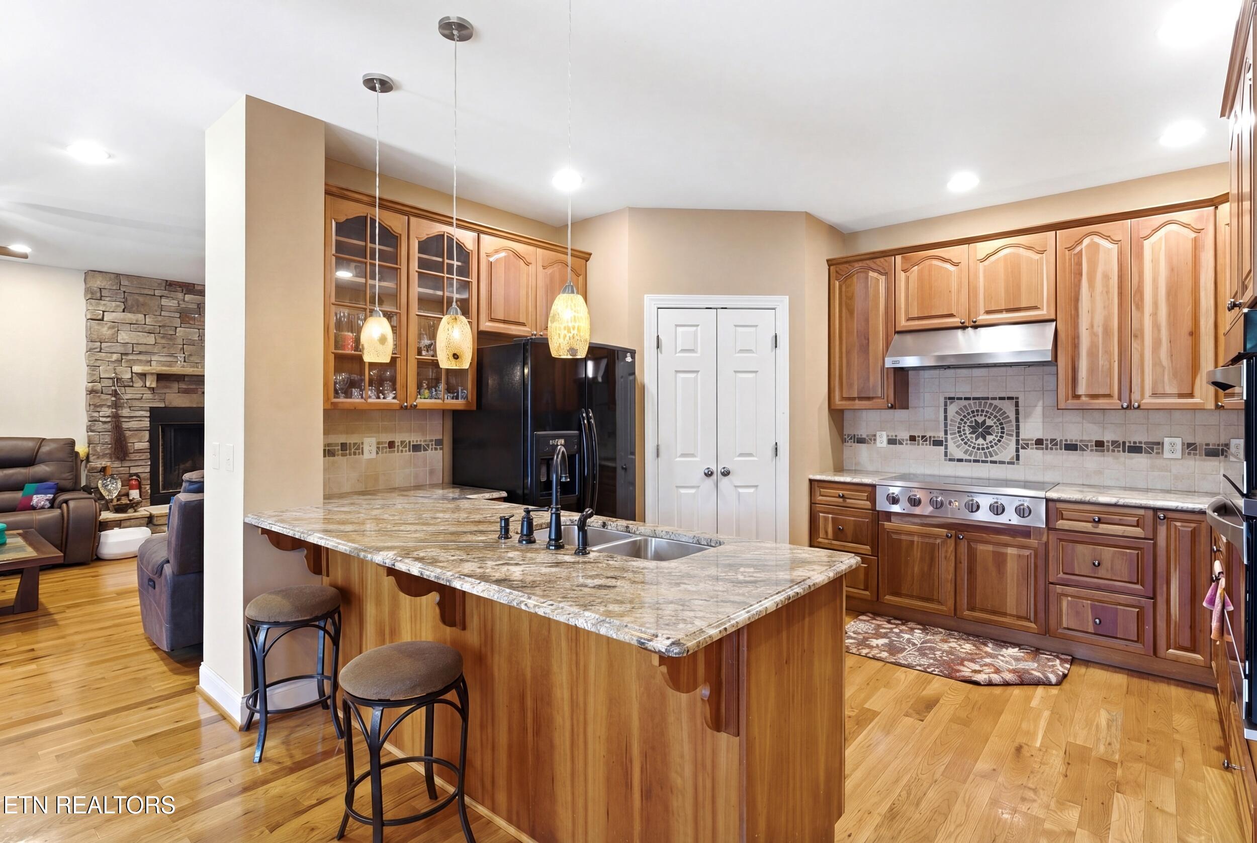 1930 Maple Hills Lane Loudon TN 37774