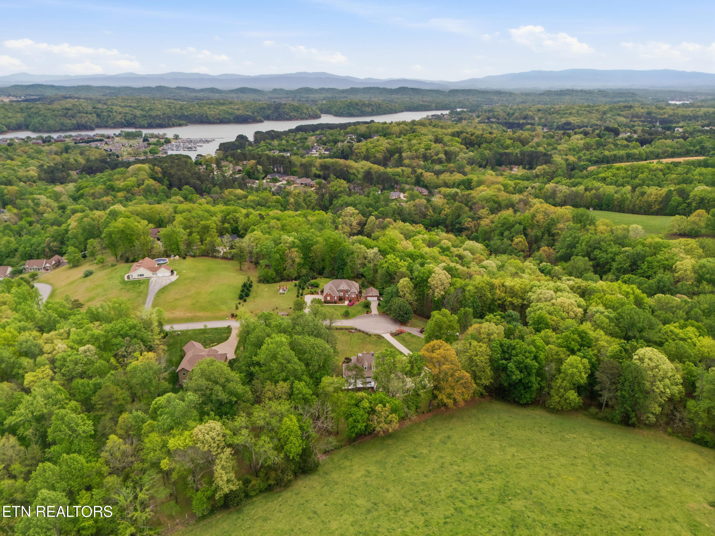 1930 Maple Hills Lane Loudon TN 37774