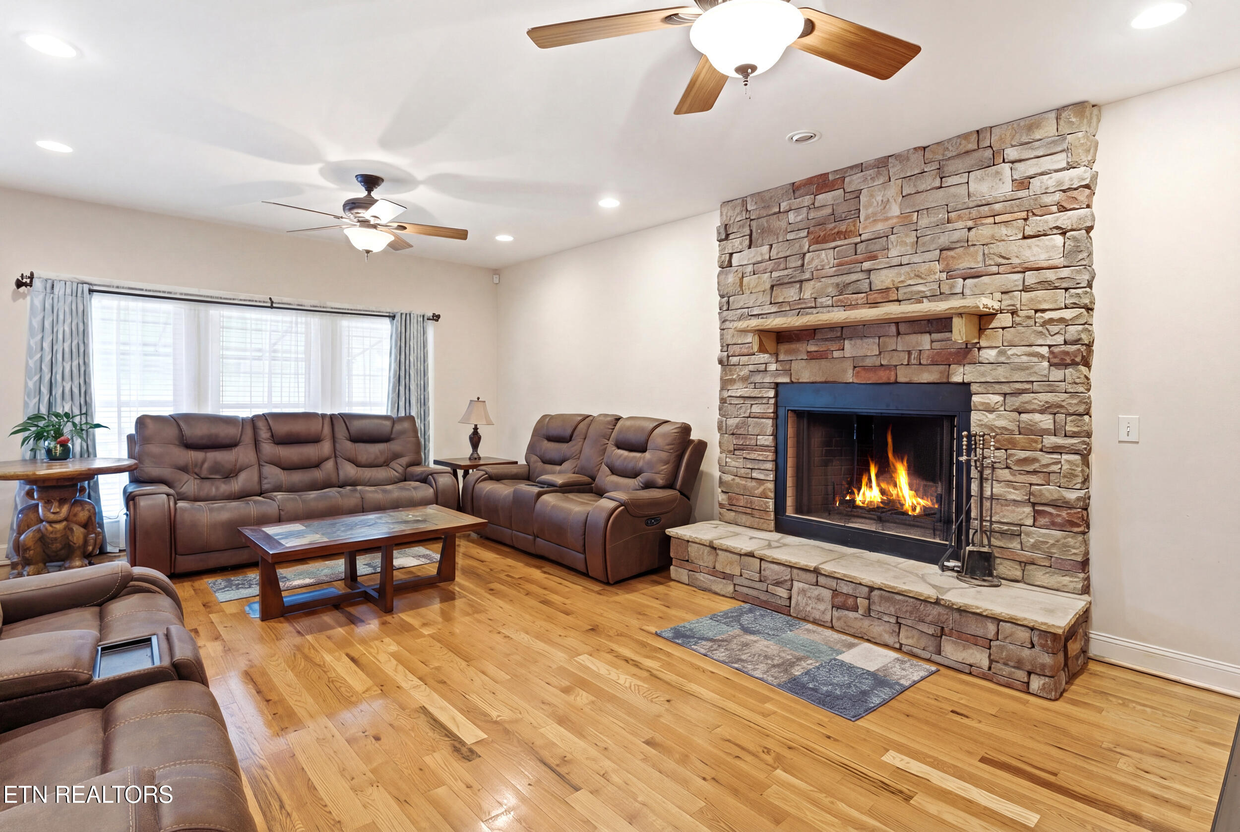 1930 Maple Hills Lane Loudon TN 37774