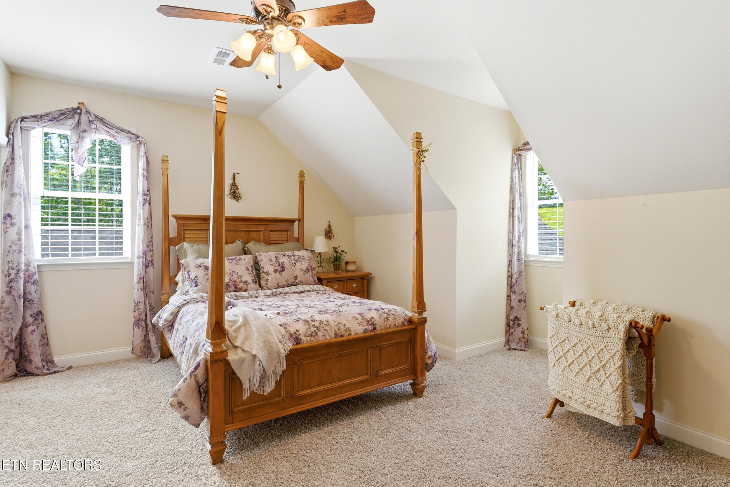 1930 Maple Hills Lane Loudon TN 37774