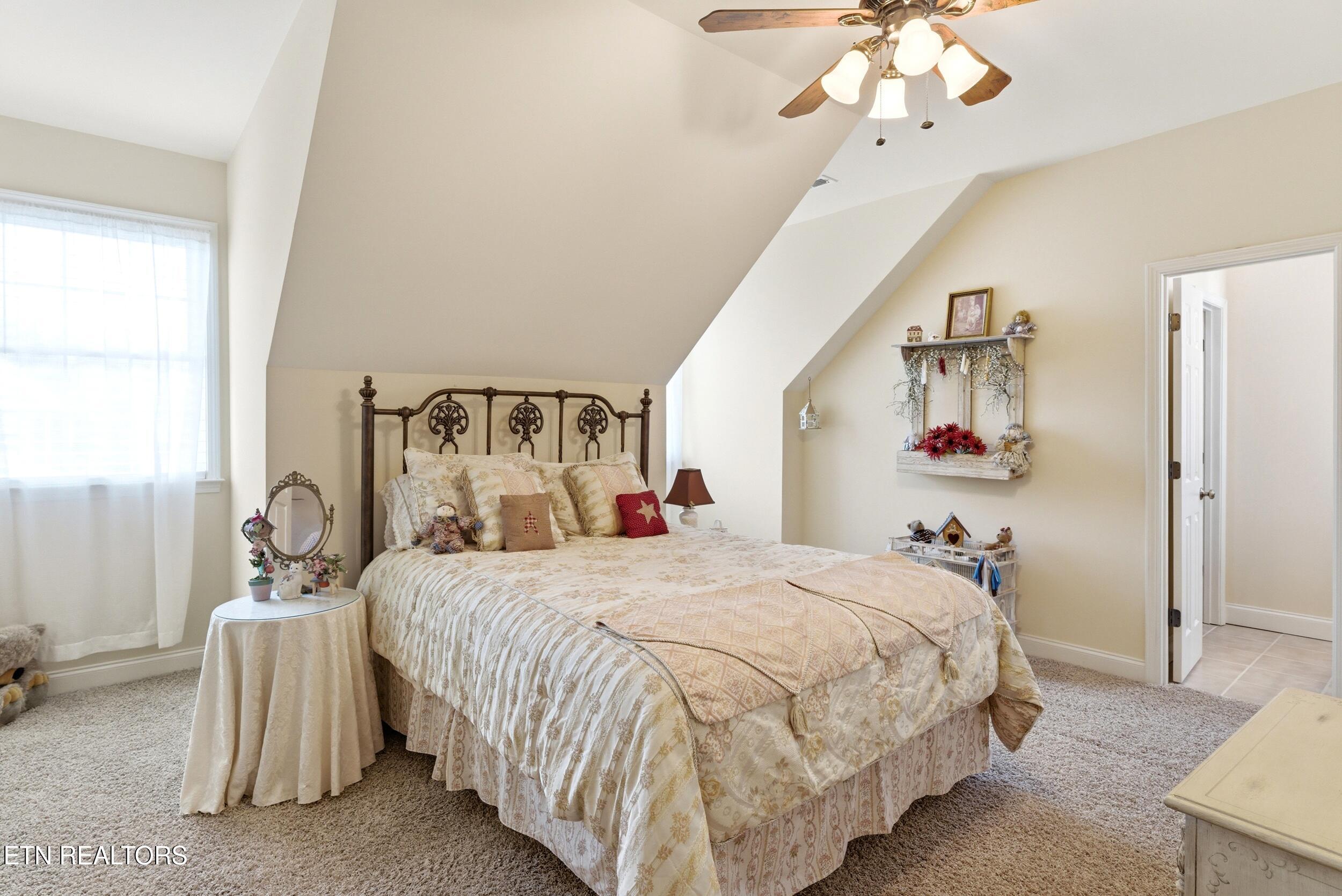 1930 Maple Hills Lane Loudon TN 37774