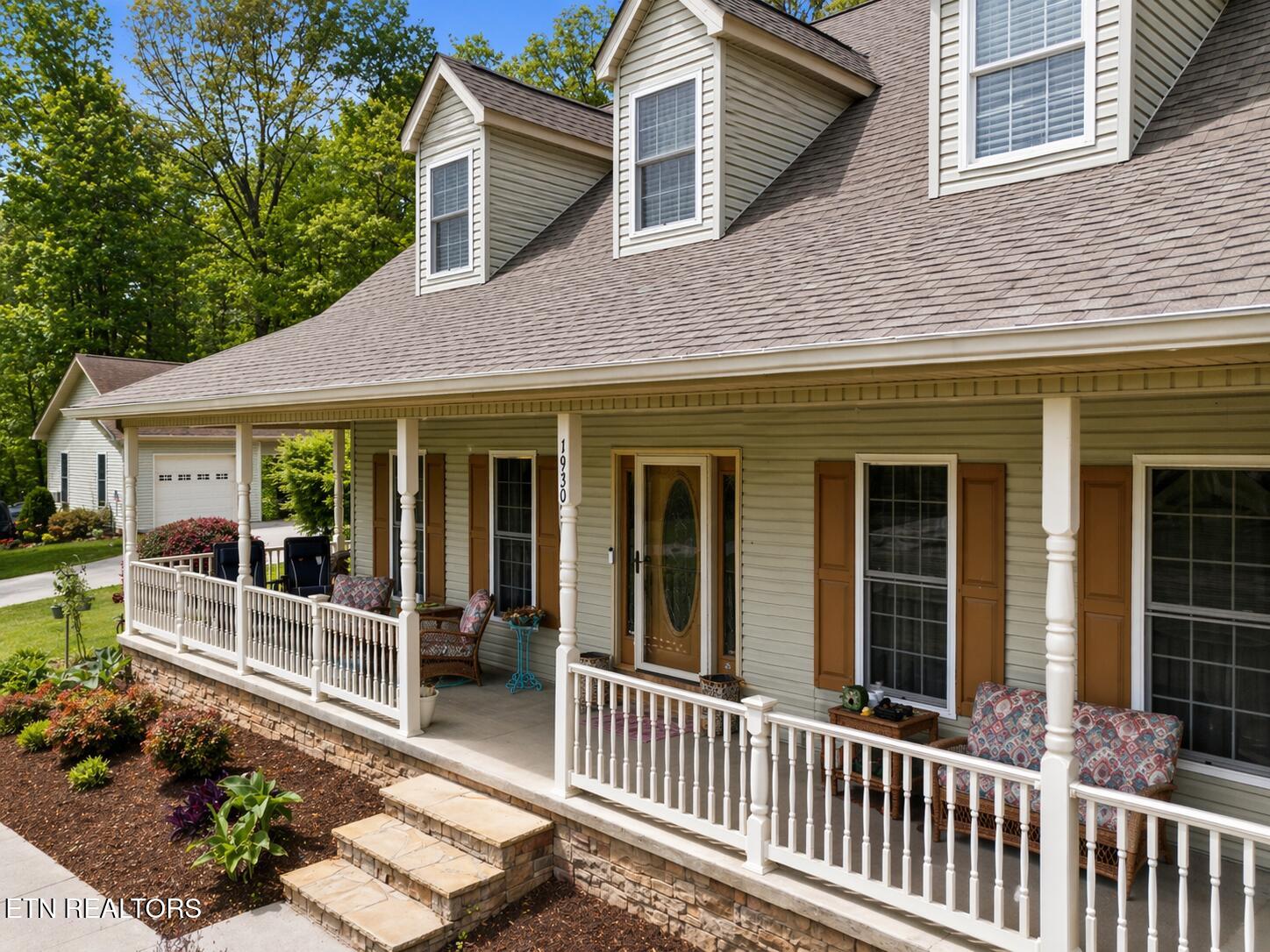 1930 Maple Hills Lane Loudon TN 37774