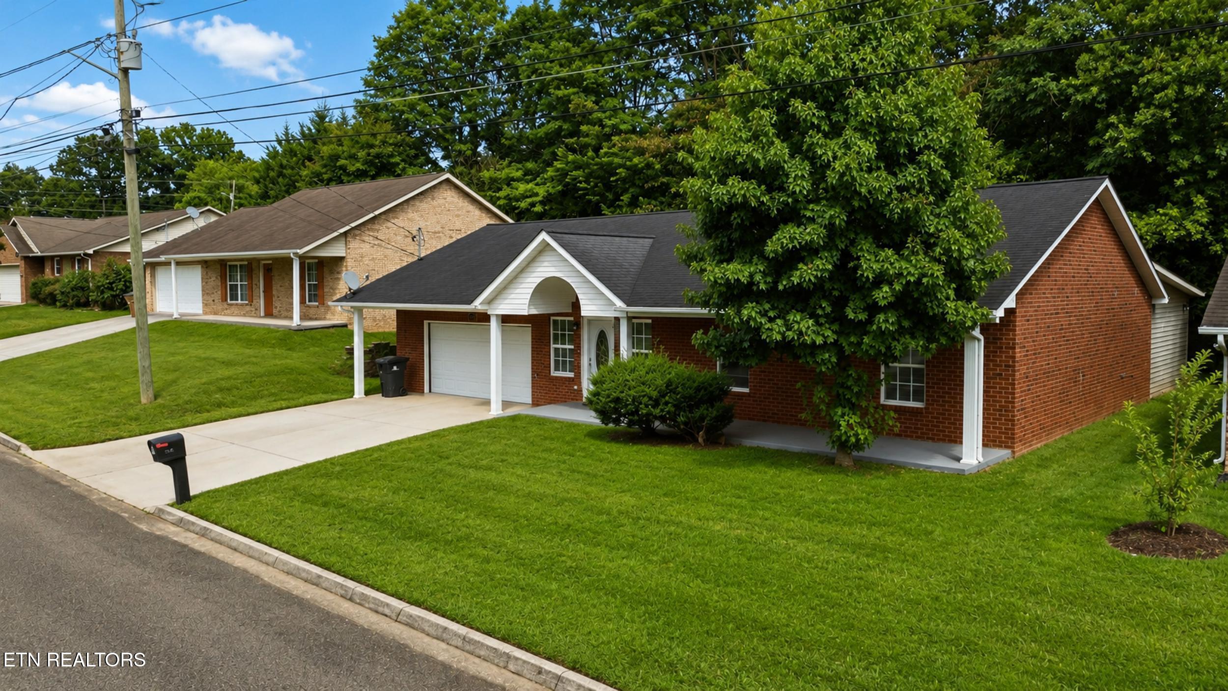 1818 Tillery Square Lane Knoxville TN 37912