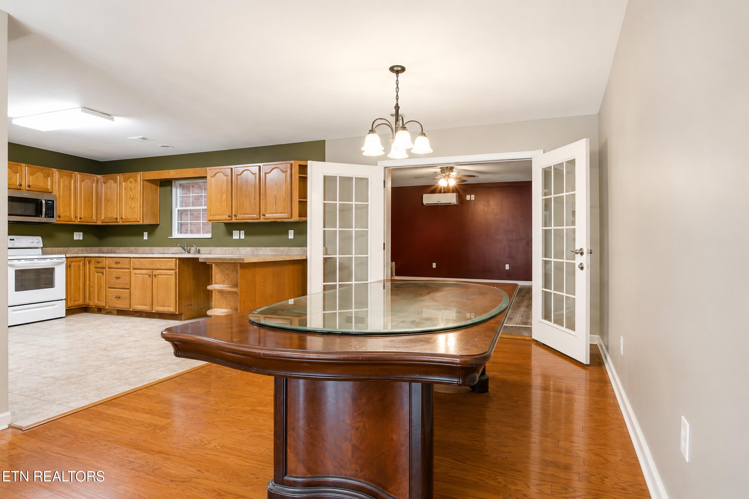 1818 Tillery Square Lane Knoxville TN 37912