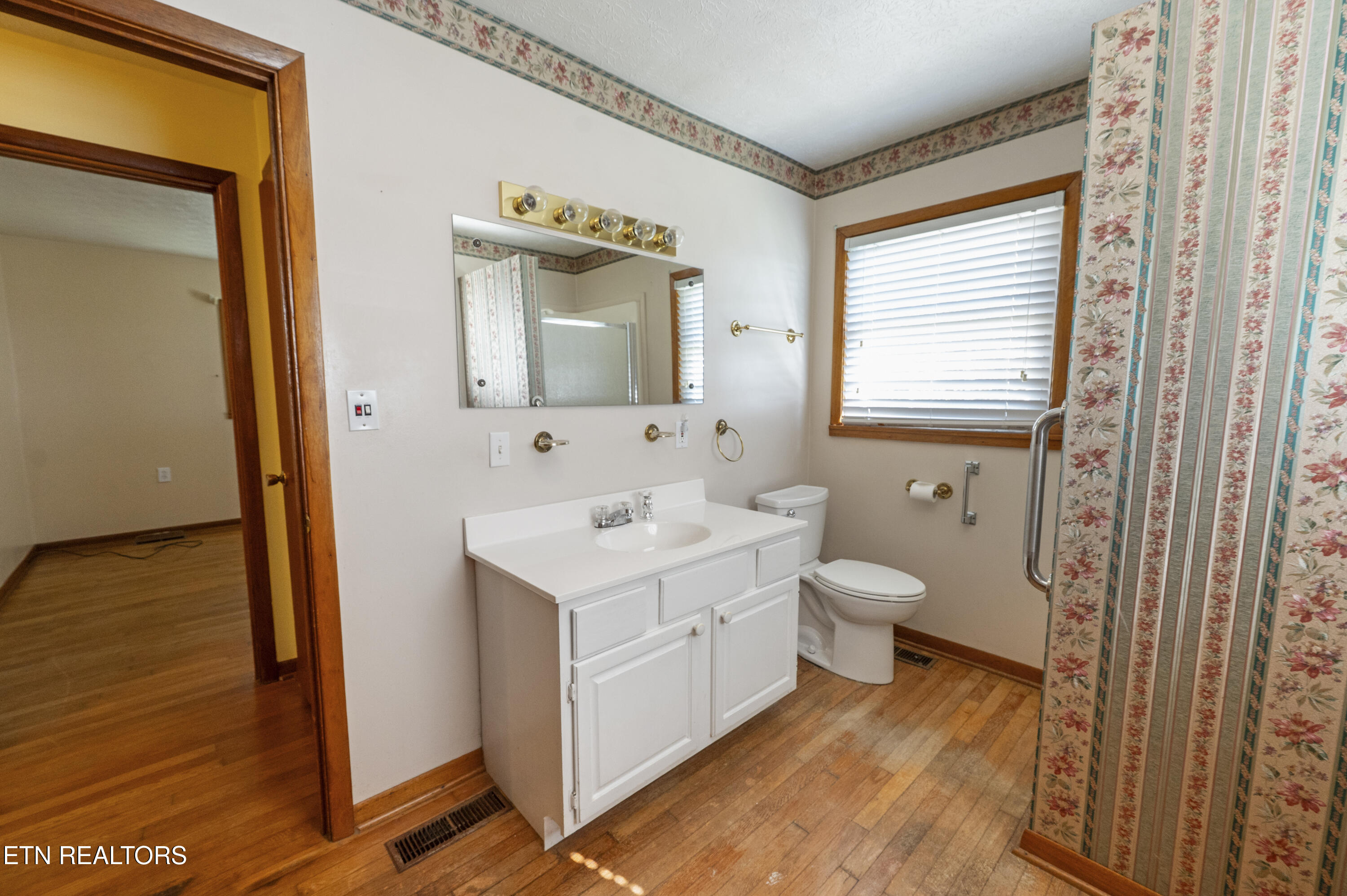 431 Black Oak Road Clinton TN 37716