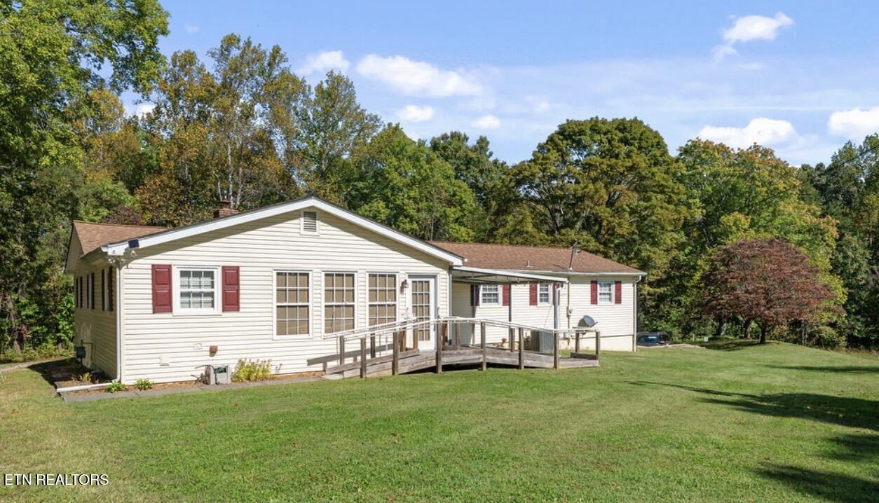 431 Black Oak Road Clinton TN 37716