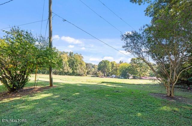 431 Black Oak Road Clinton TN 37716