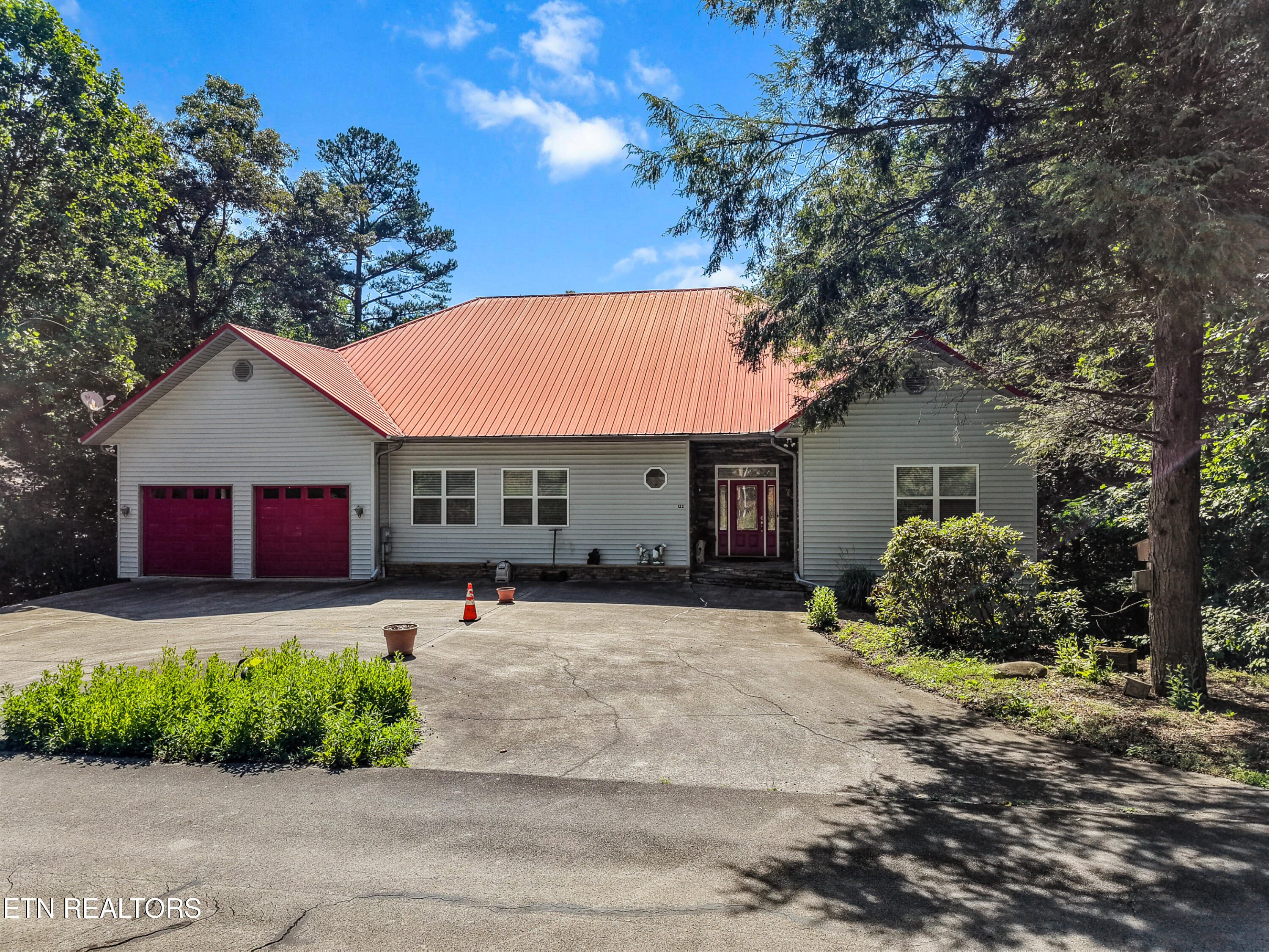 122 Lakeside Trace Townsend TN 37882