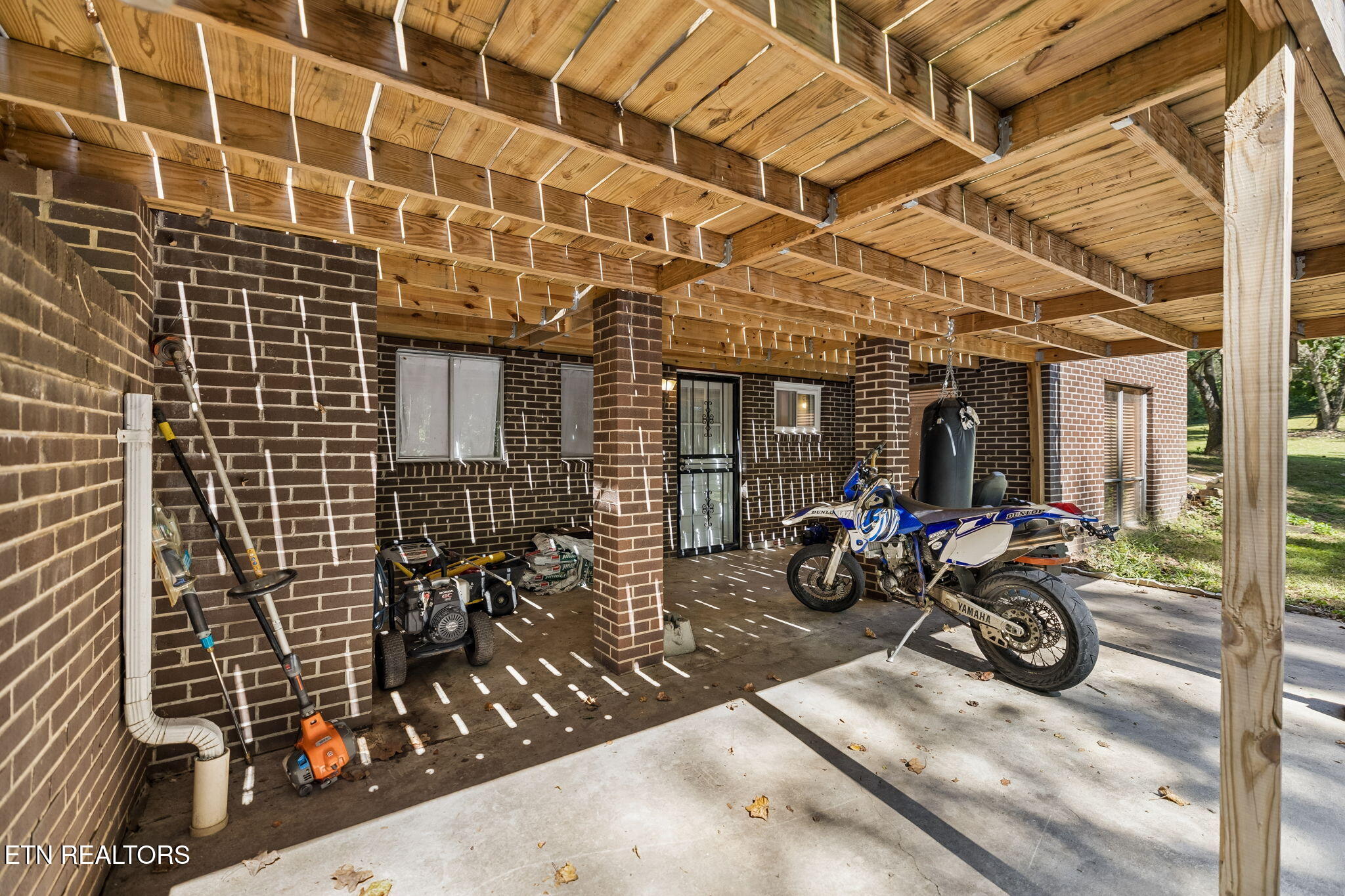 1813 Oak Grove Road Rocky Top TN 37769