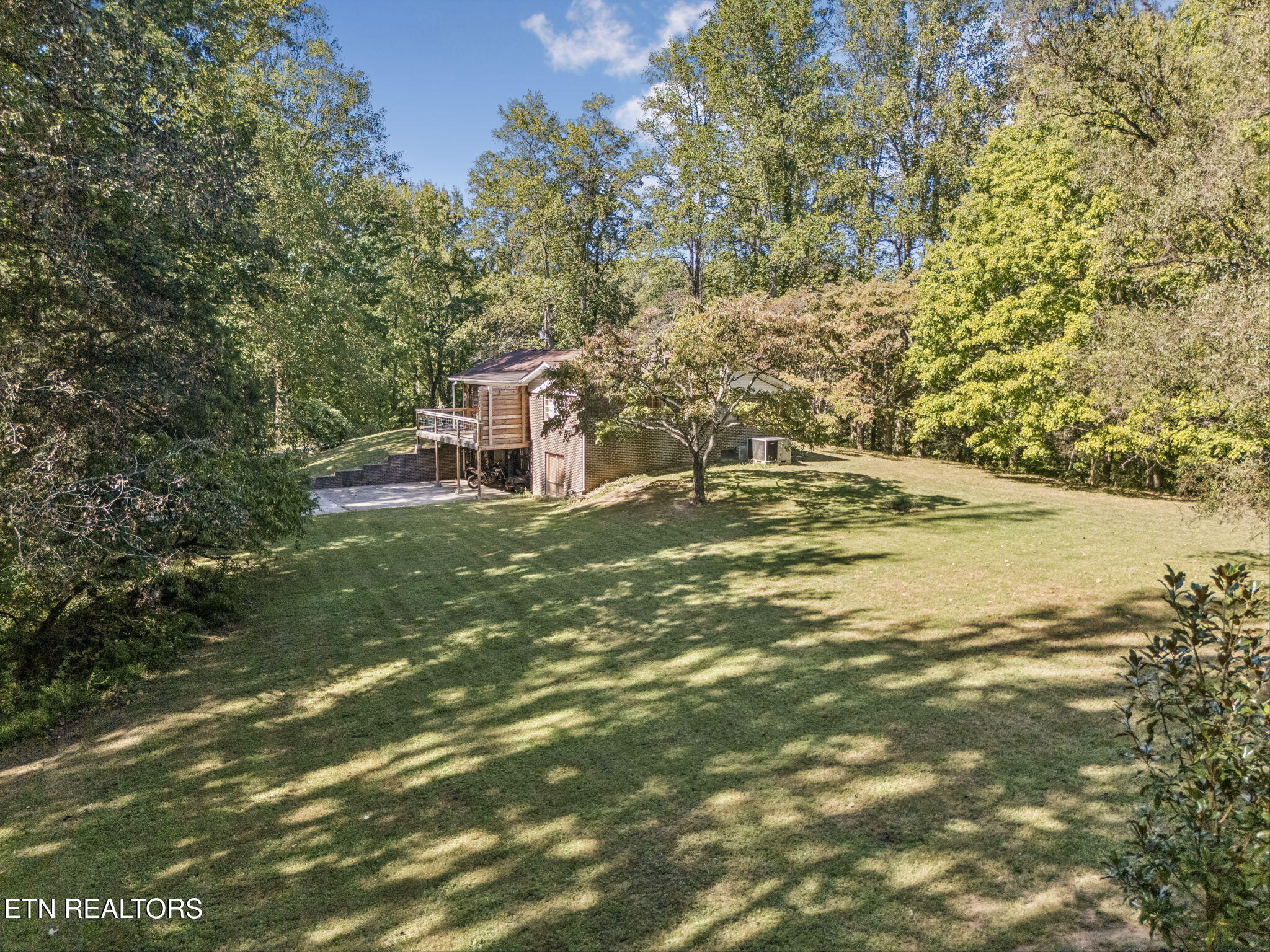 1813 Oak Grove Road Rocky Top TN 37769
