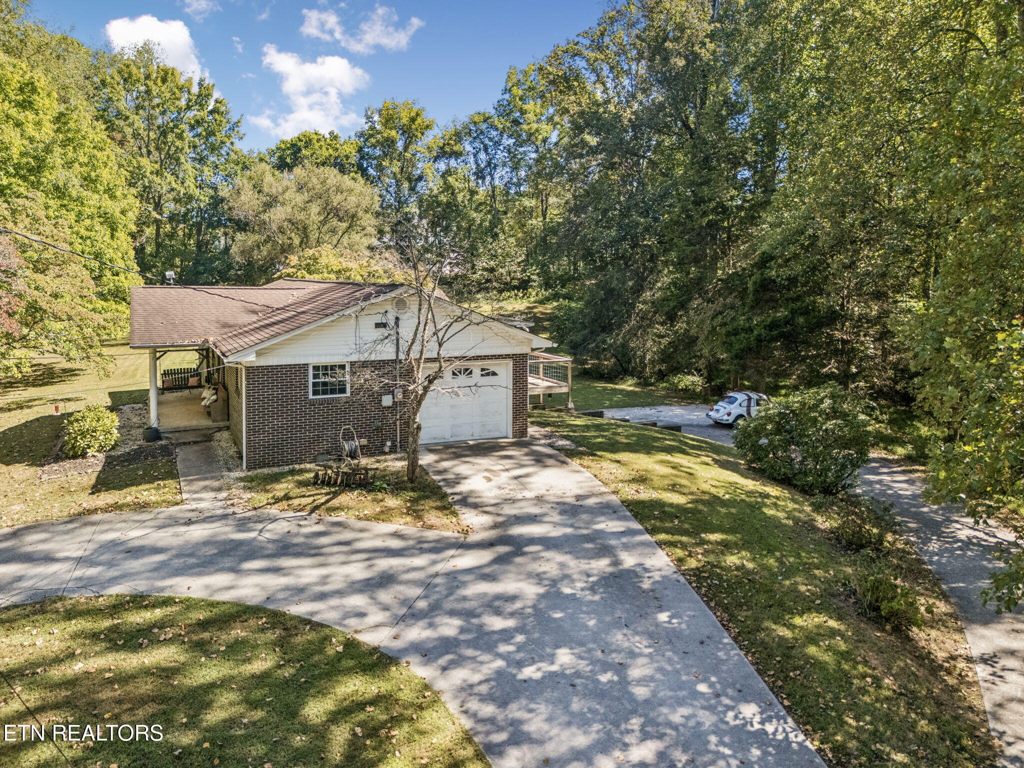 1813 Oak Grove Road Rocky Top TN 37769