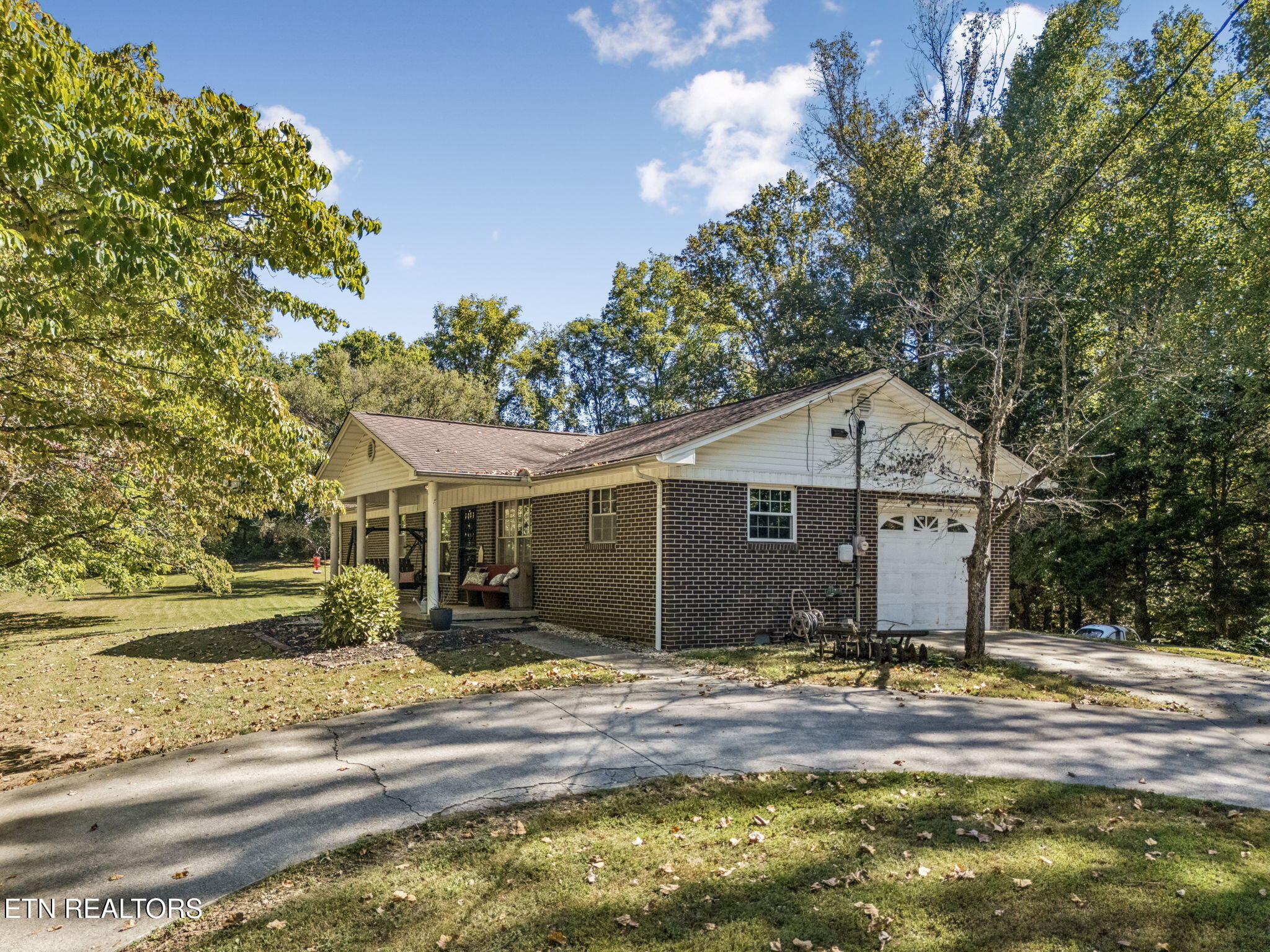 1813 Oak Grove Road Rocky Top TN 37769