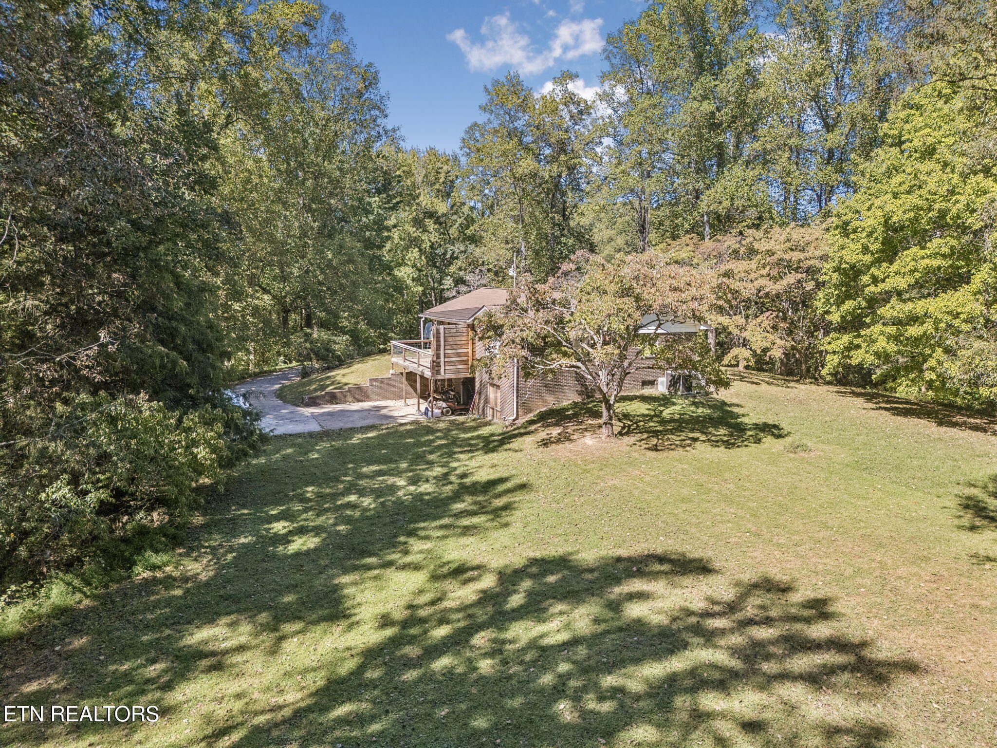 1813 Oak Grove Road Rocky Top TN 37769