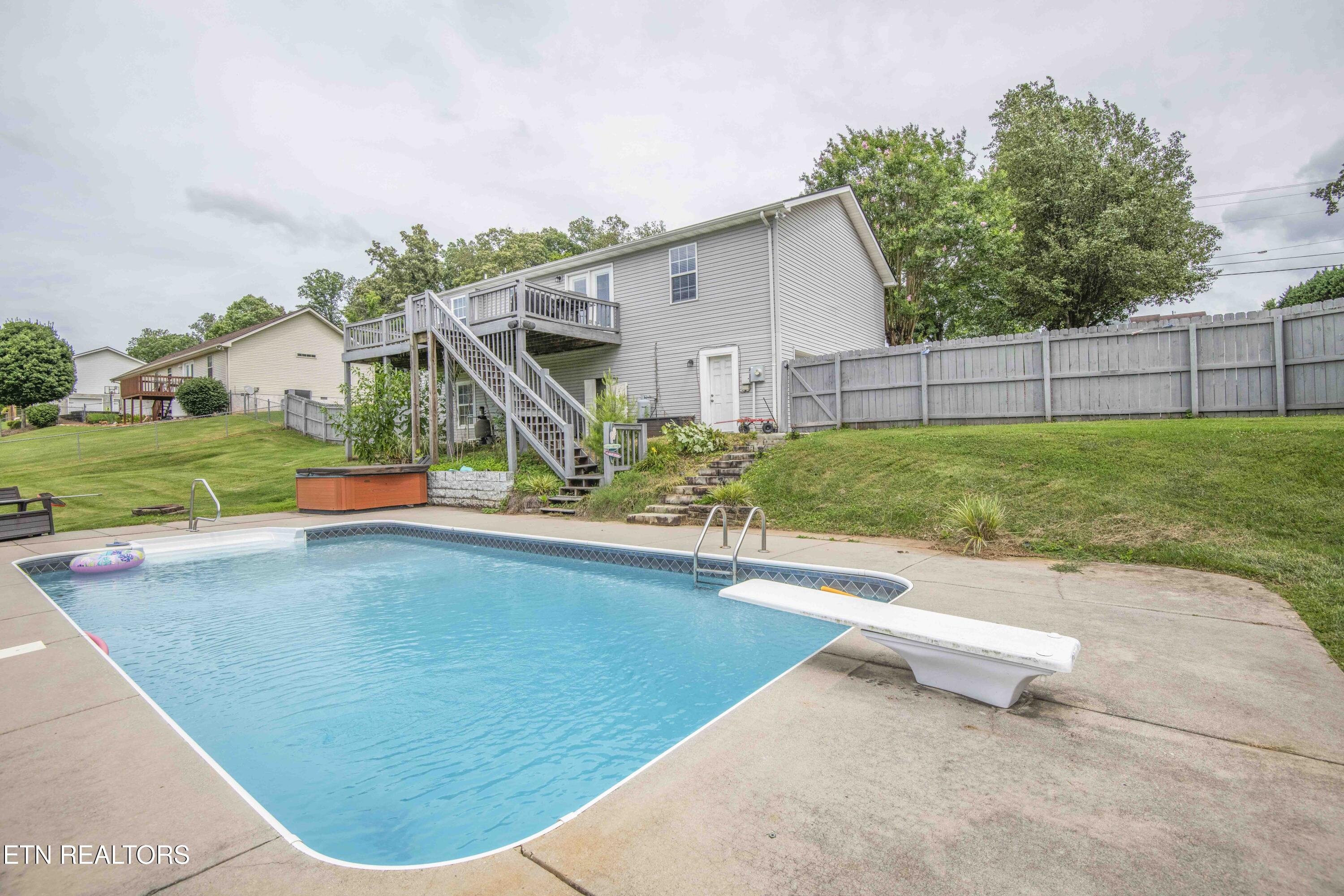 4215 Wildwood Road Maryville TN 37804
