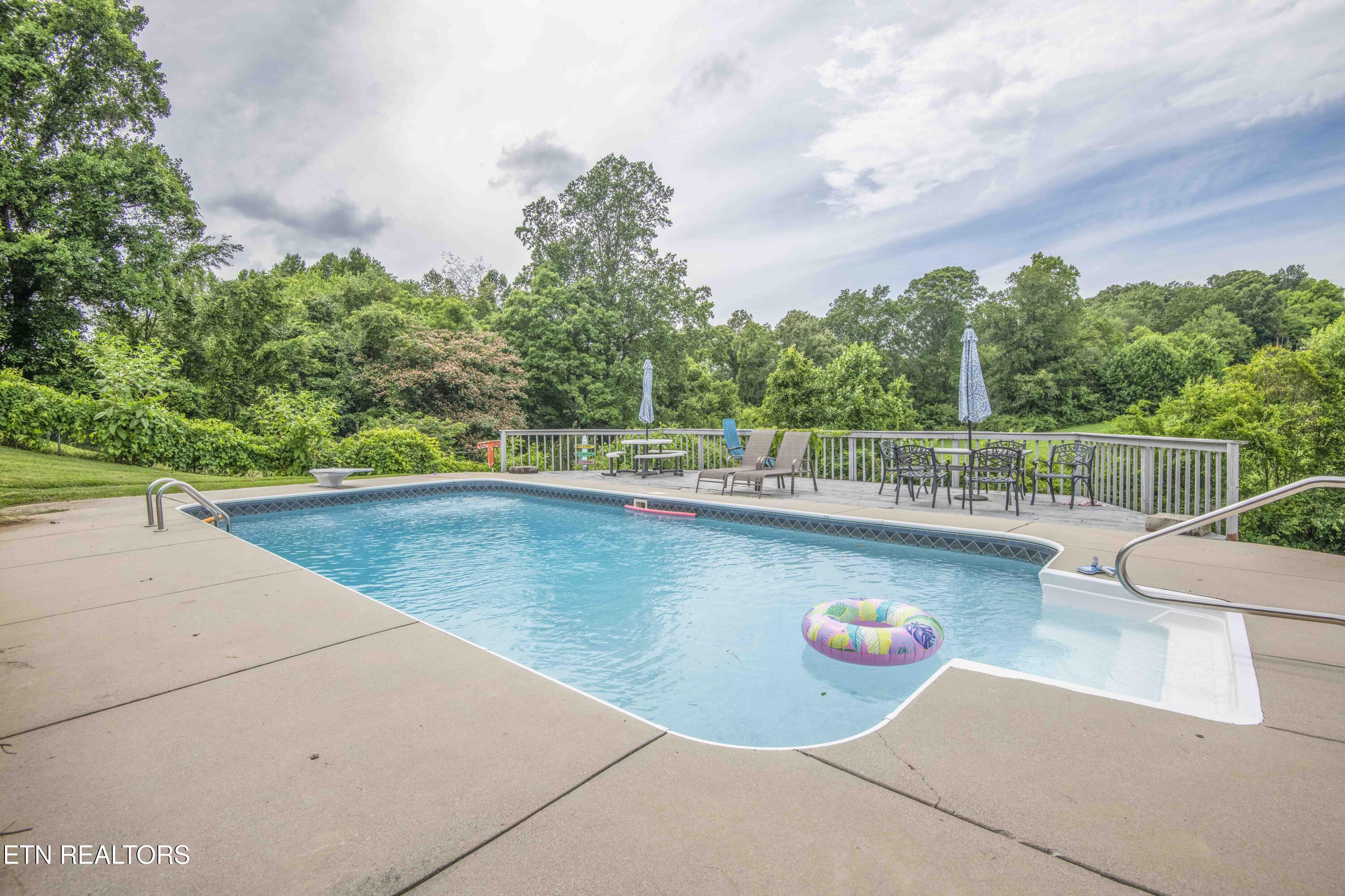 4215 Wildwood Road Maryville TN 37804