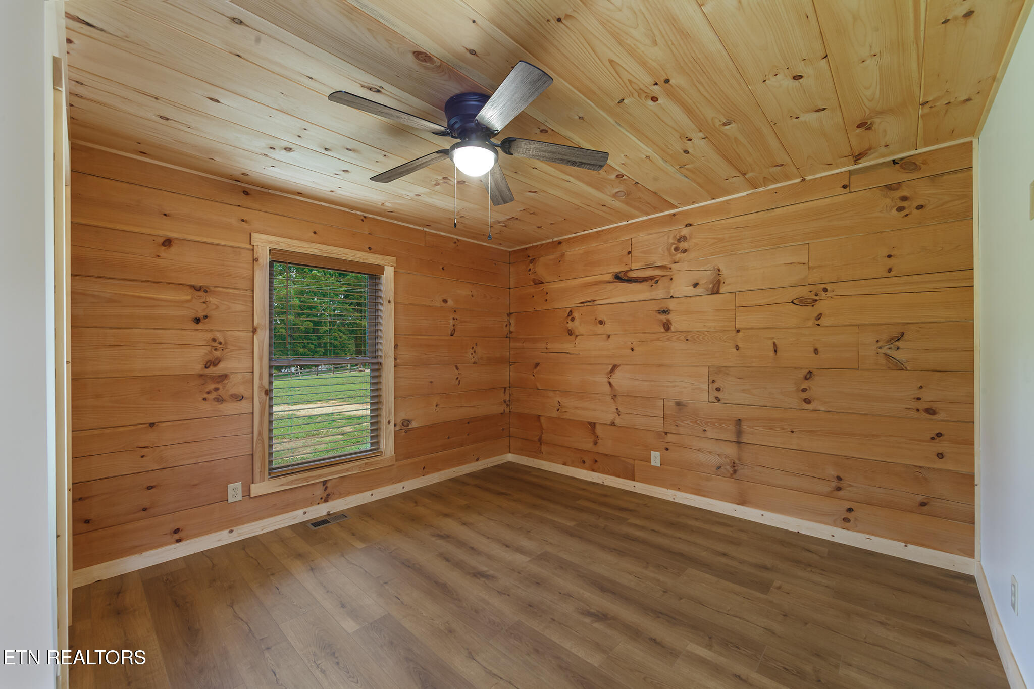 1519 Indian Warpath Road Sevierville TN 37876