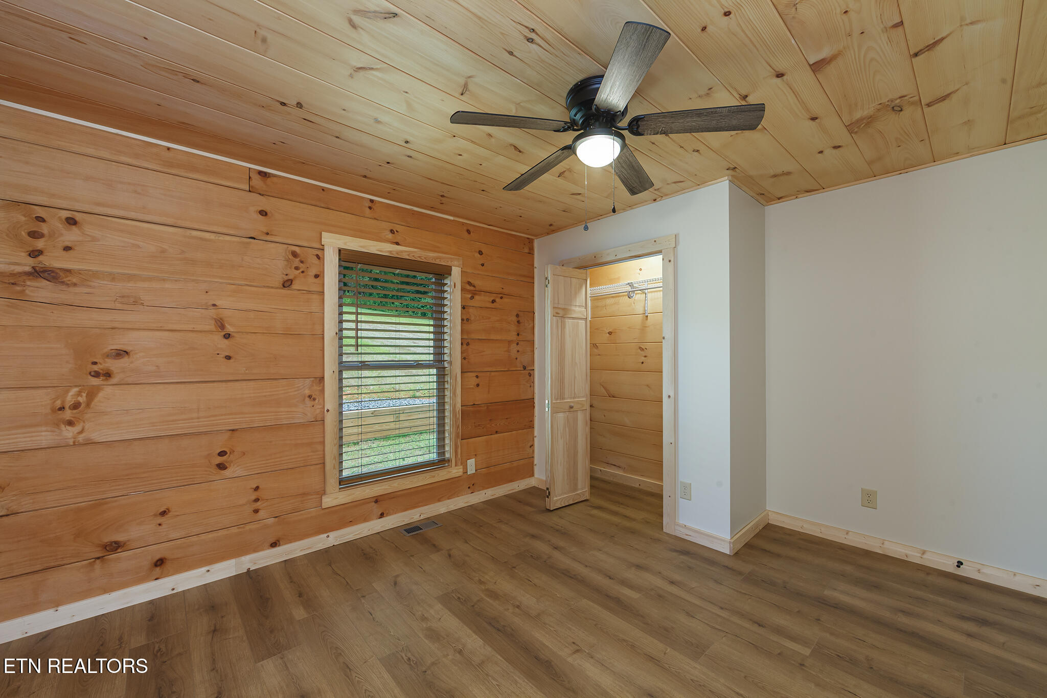 1519 Indian Warpath Road Sevierville TN 37876