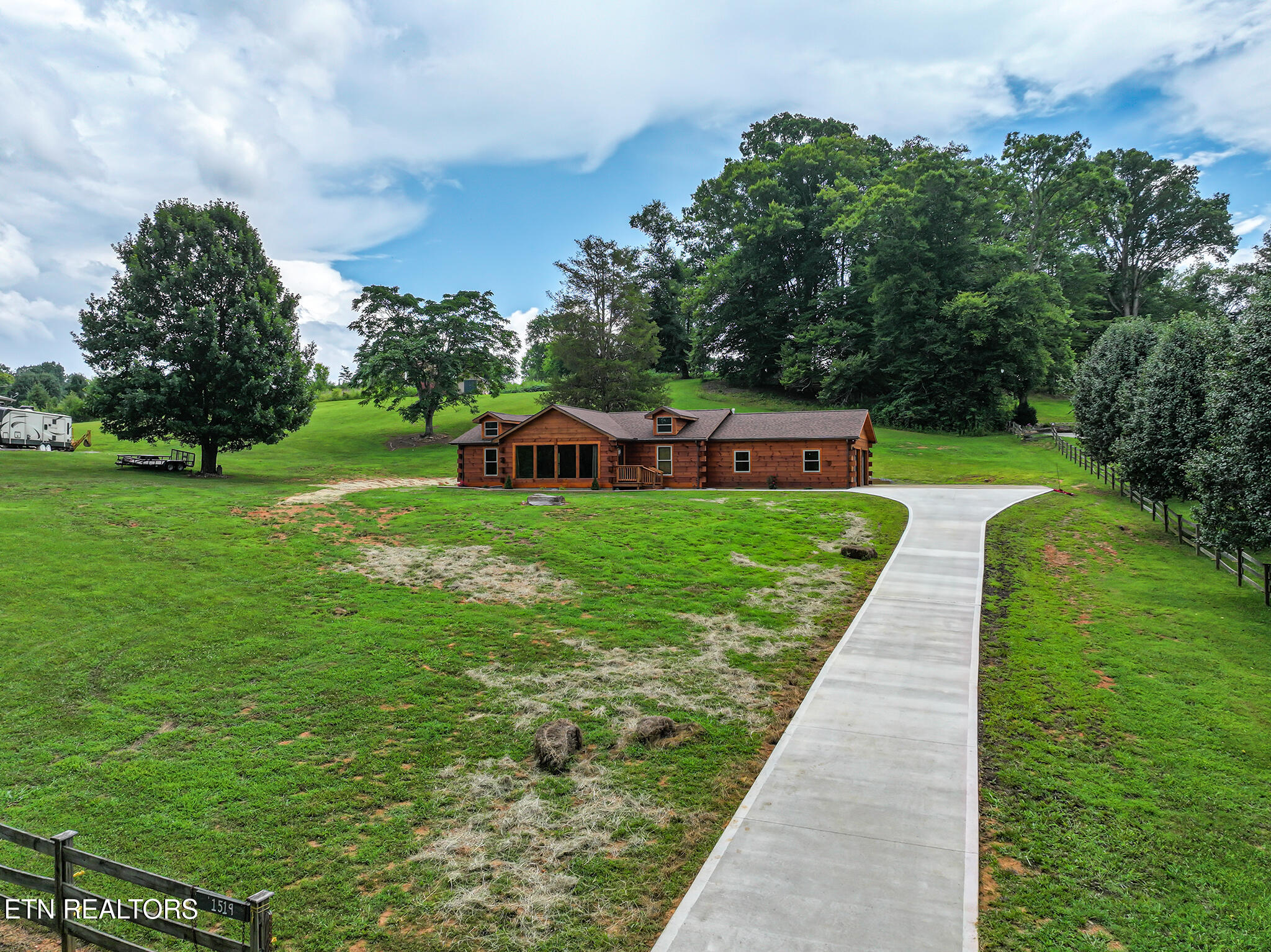 1519 Indian Warpath Road Sevierville TN 37876