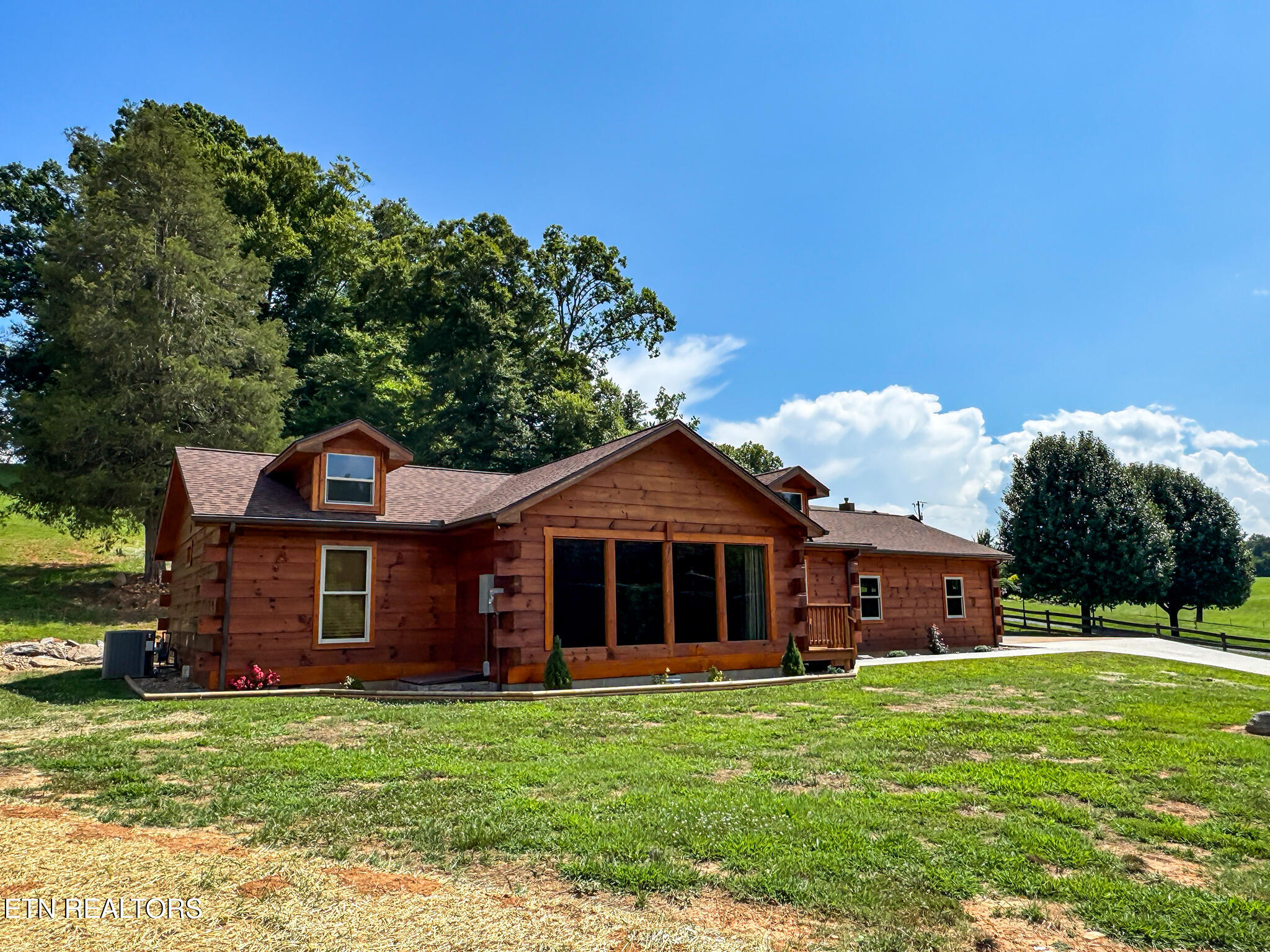 1519 Indian Warpath Road Sevierville TN 37876