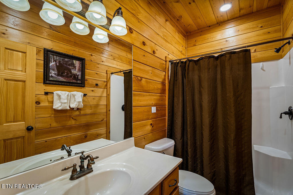 1911 Oakmont Drive Sevierville TN 37876