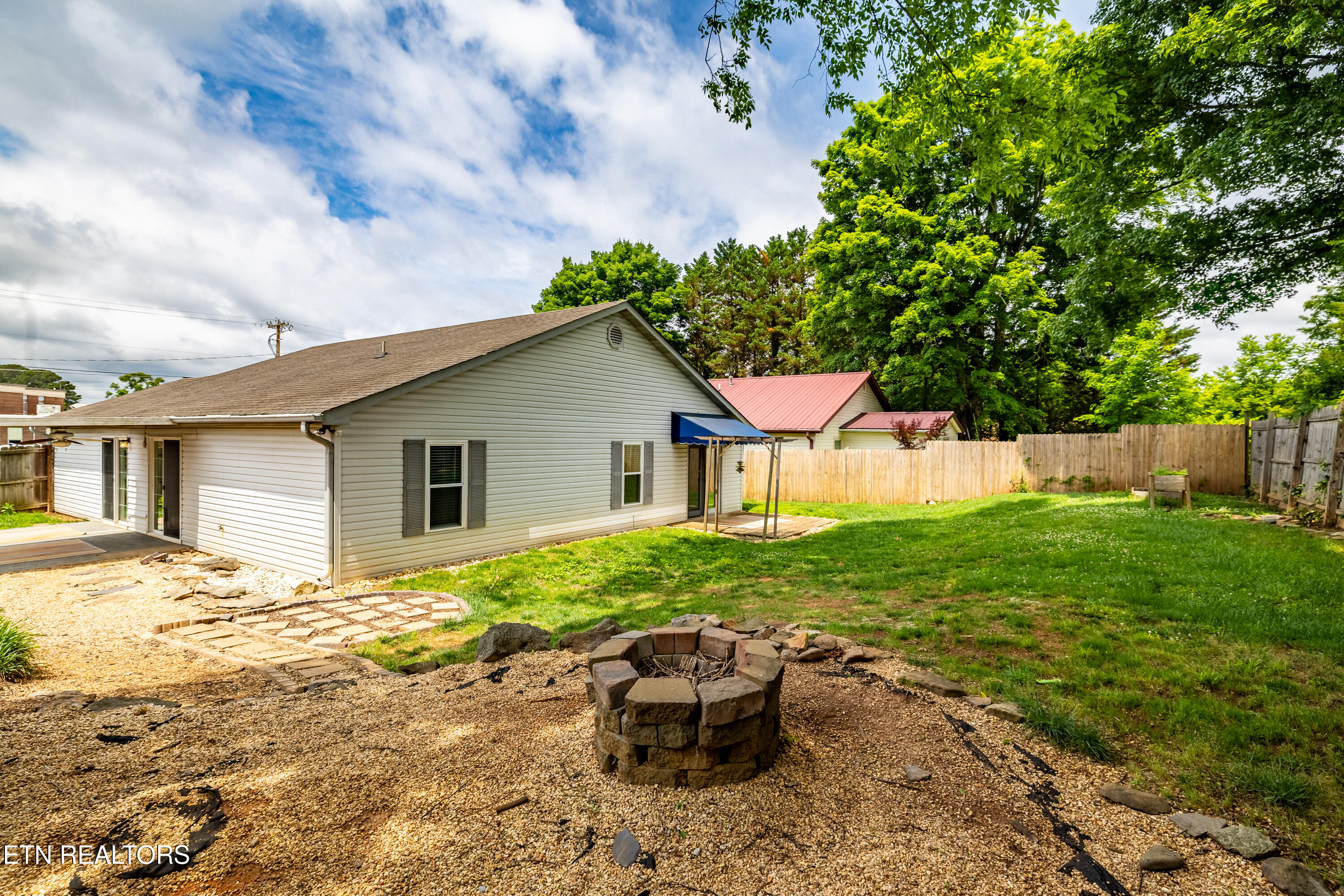 812 S Cedar Street Maryville TN 37804