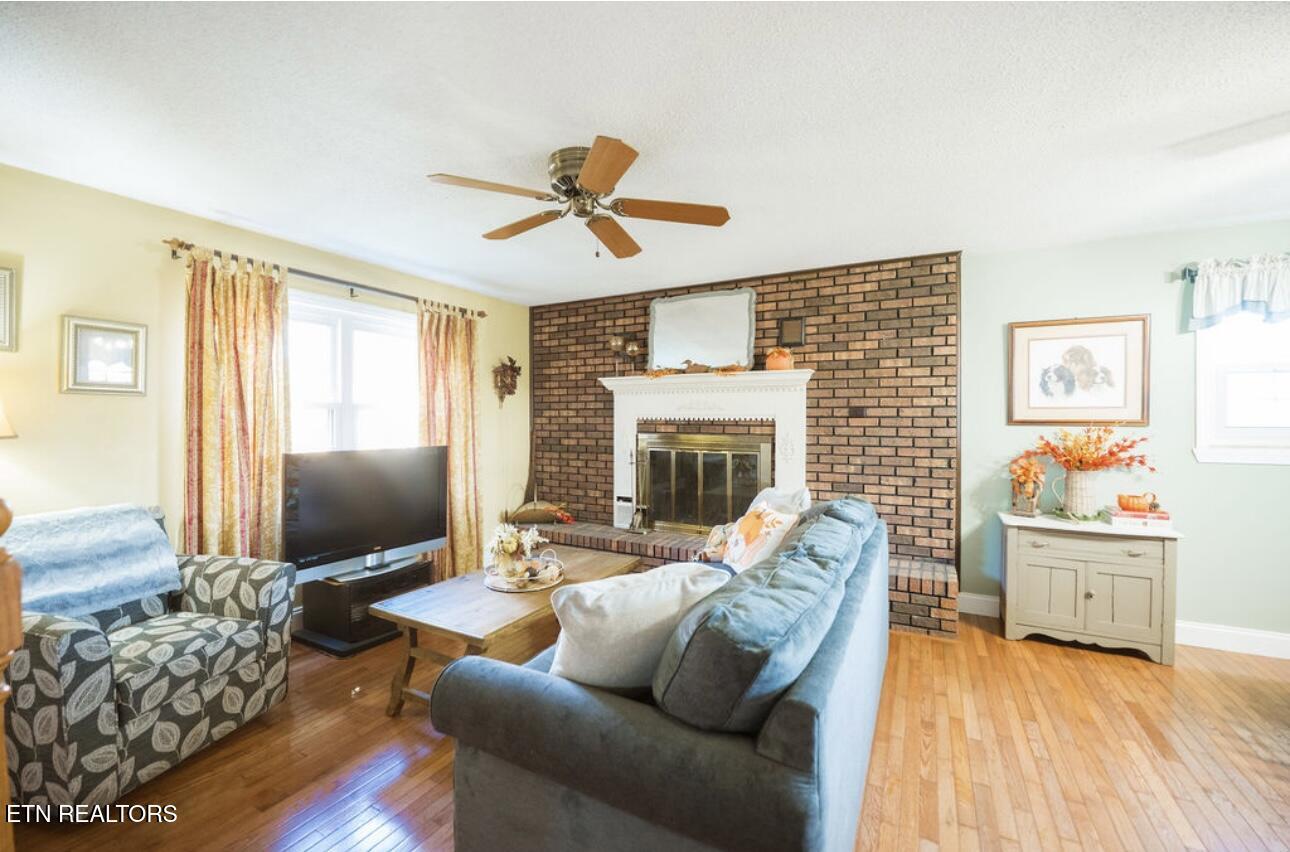 113 Lake Hills Drive Oak Ridge TN 37830