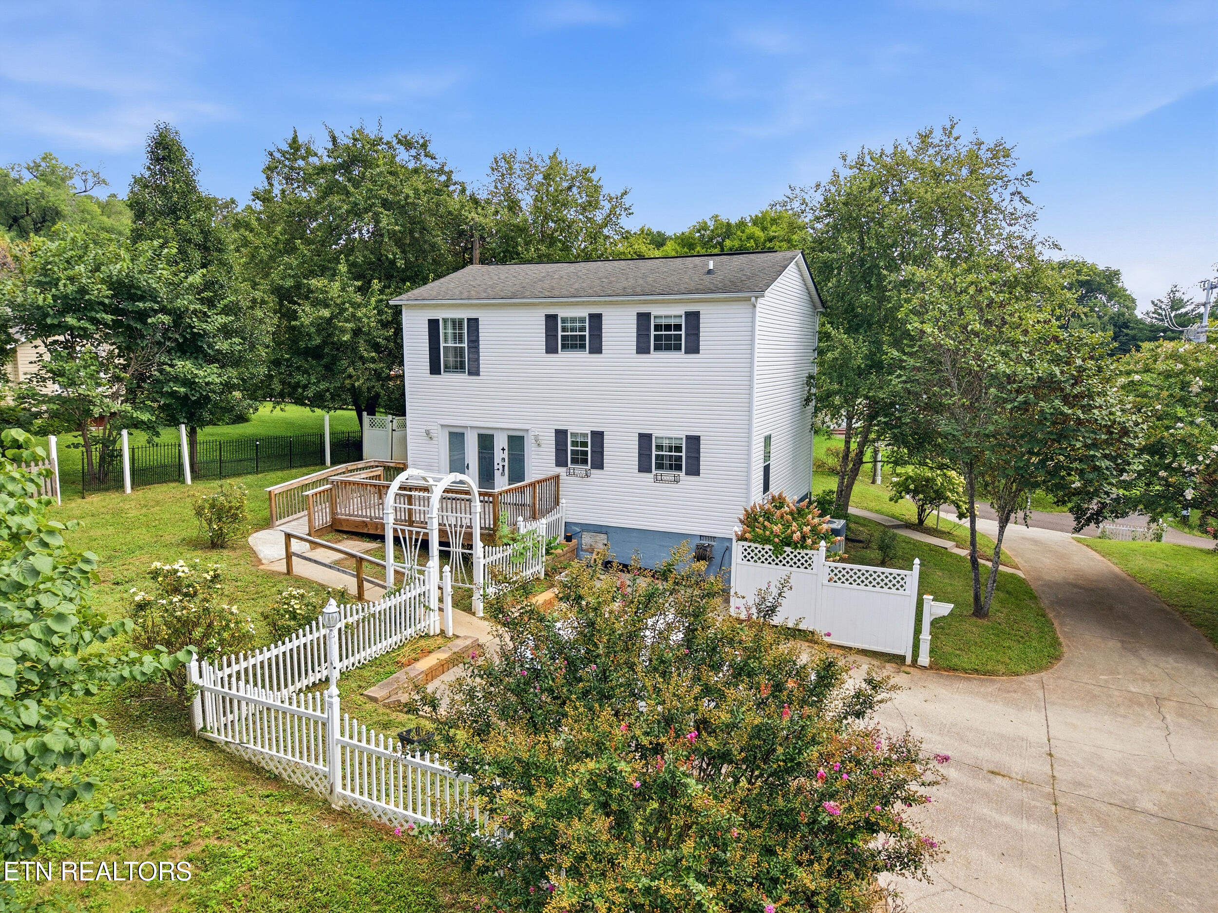 5209 Montrose Road Knoxville TN 37918