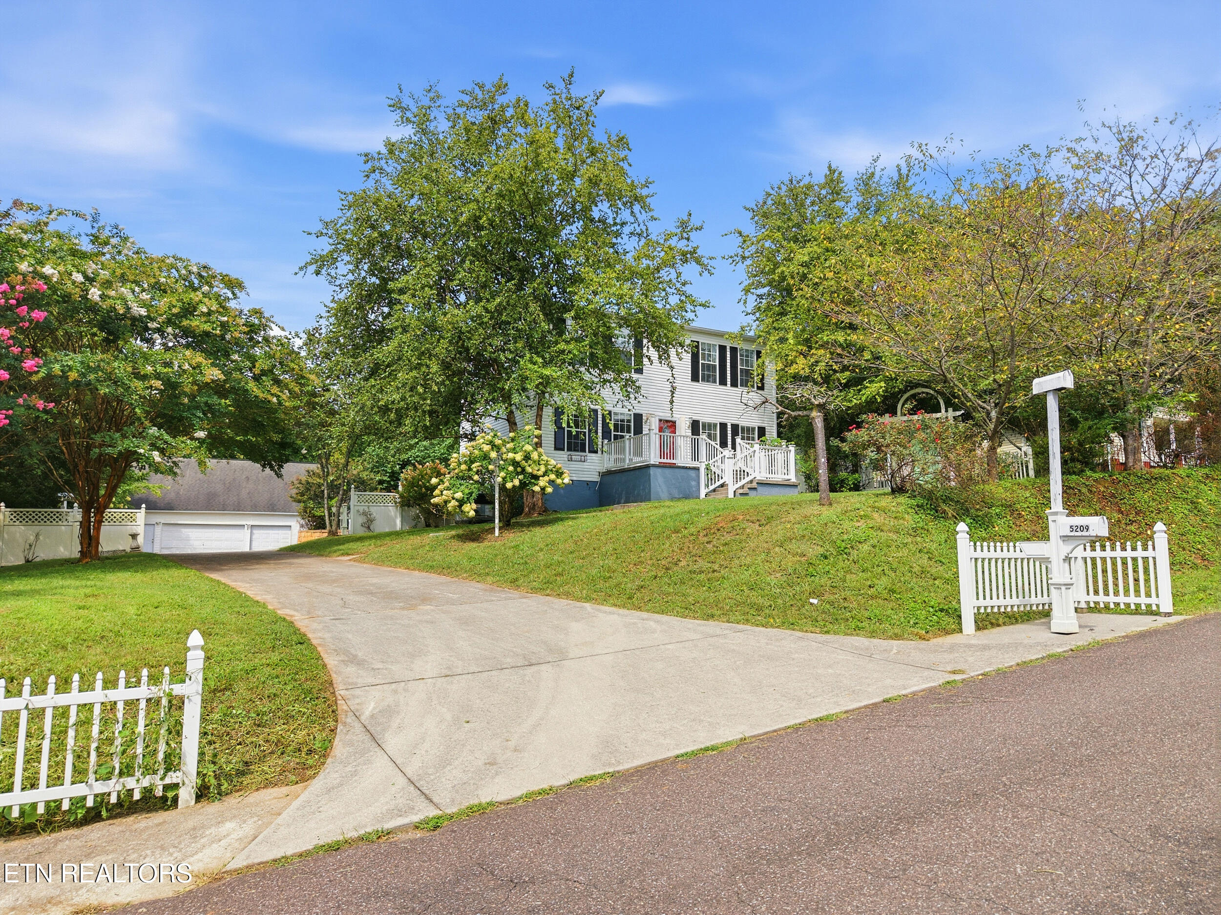 5209 Montrose Road Knoxville TN 37918