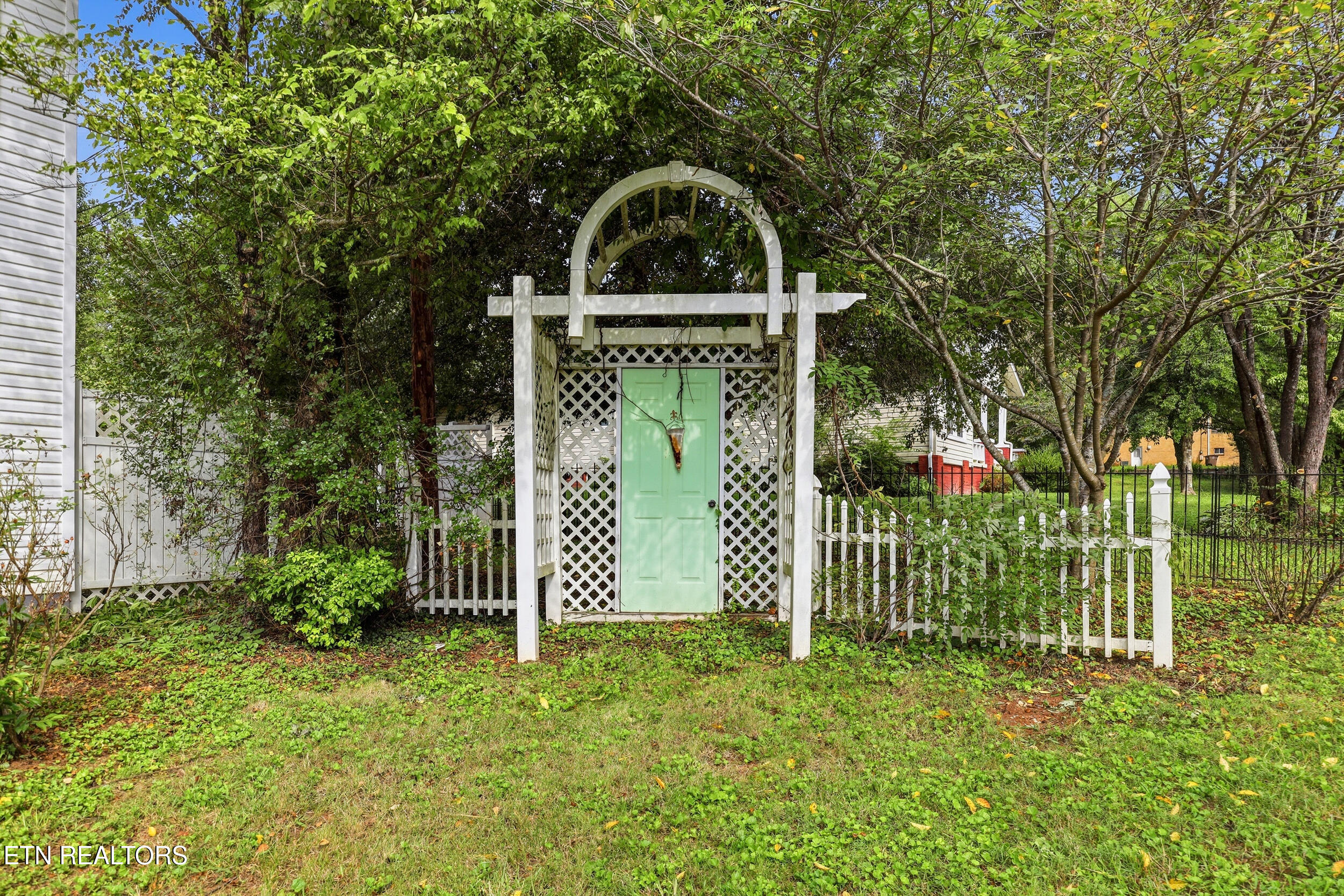 5209 Montrose Road Knoxville TN 37918