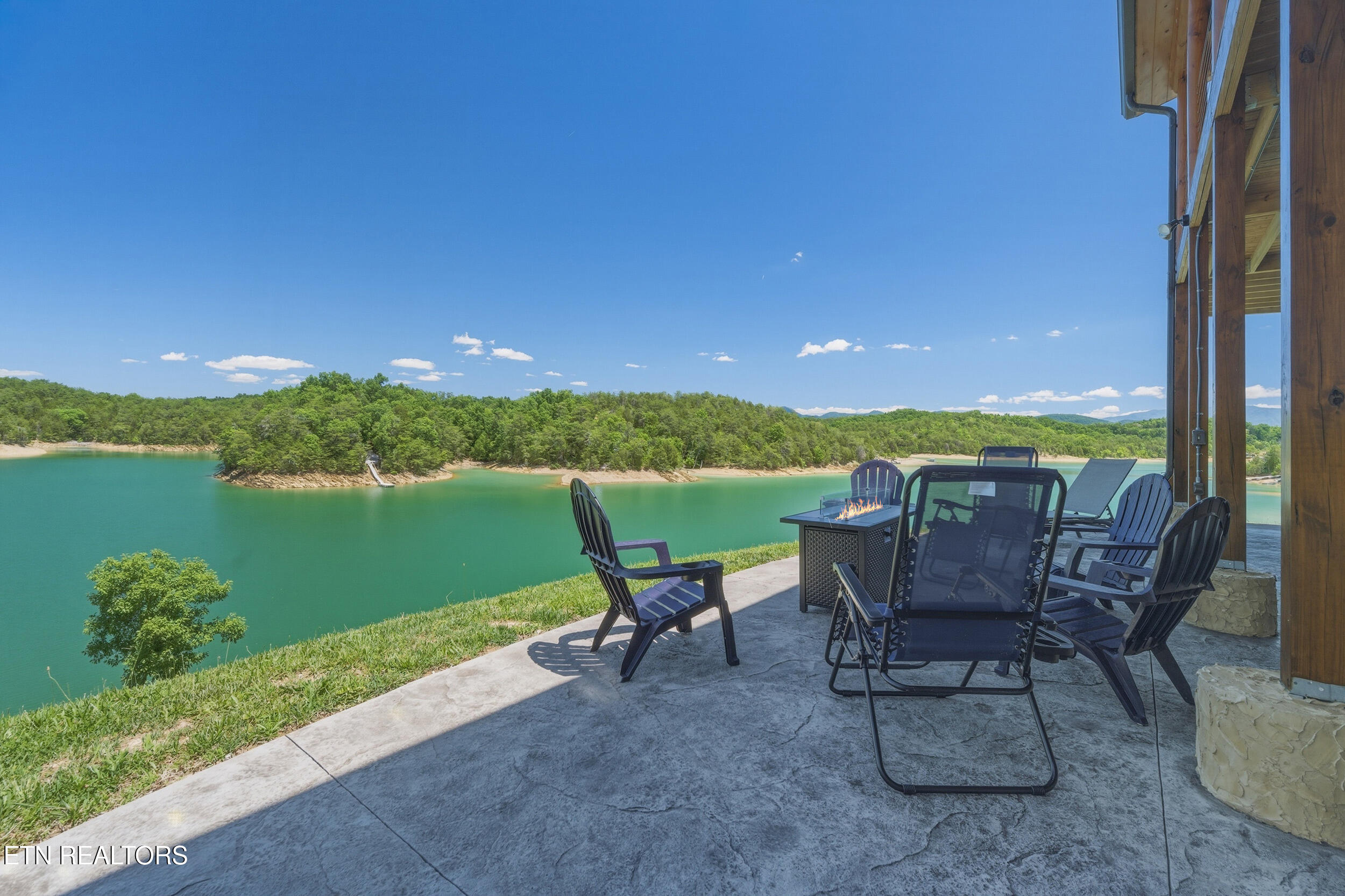 375 Perry Branch Way Sevierville TN 37876