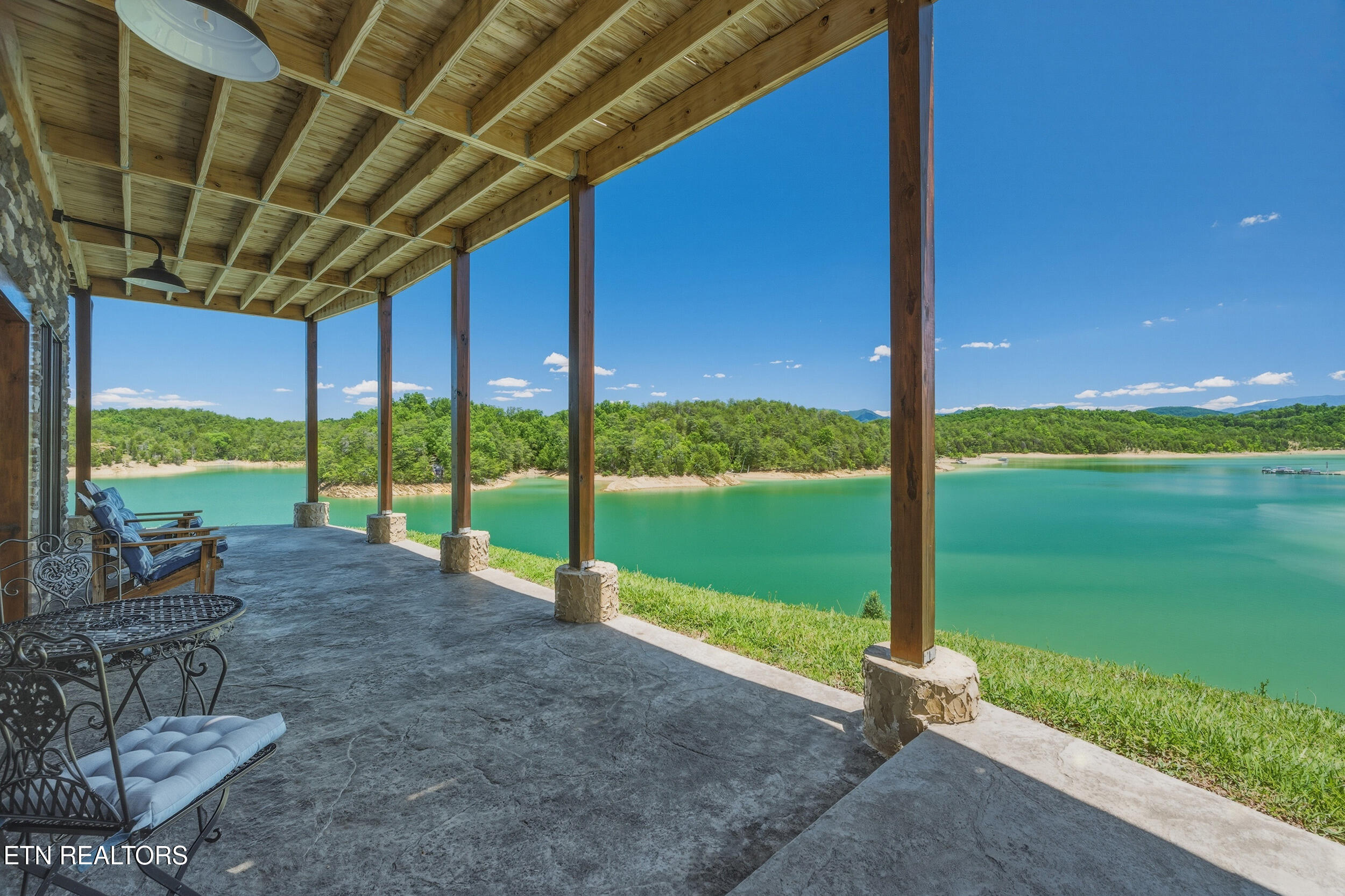 375 Perry Branch Way Sevierville TN 37876