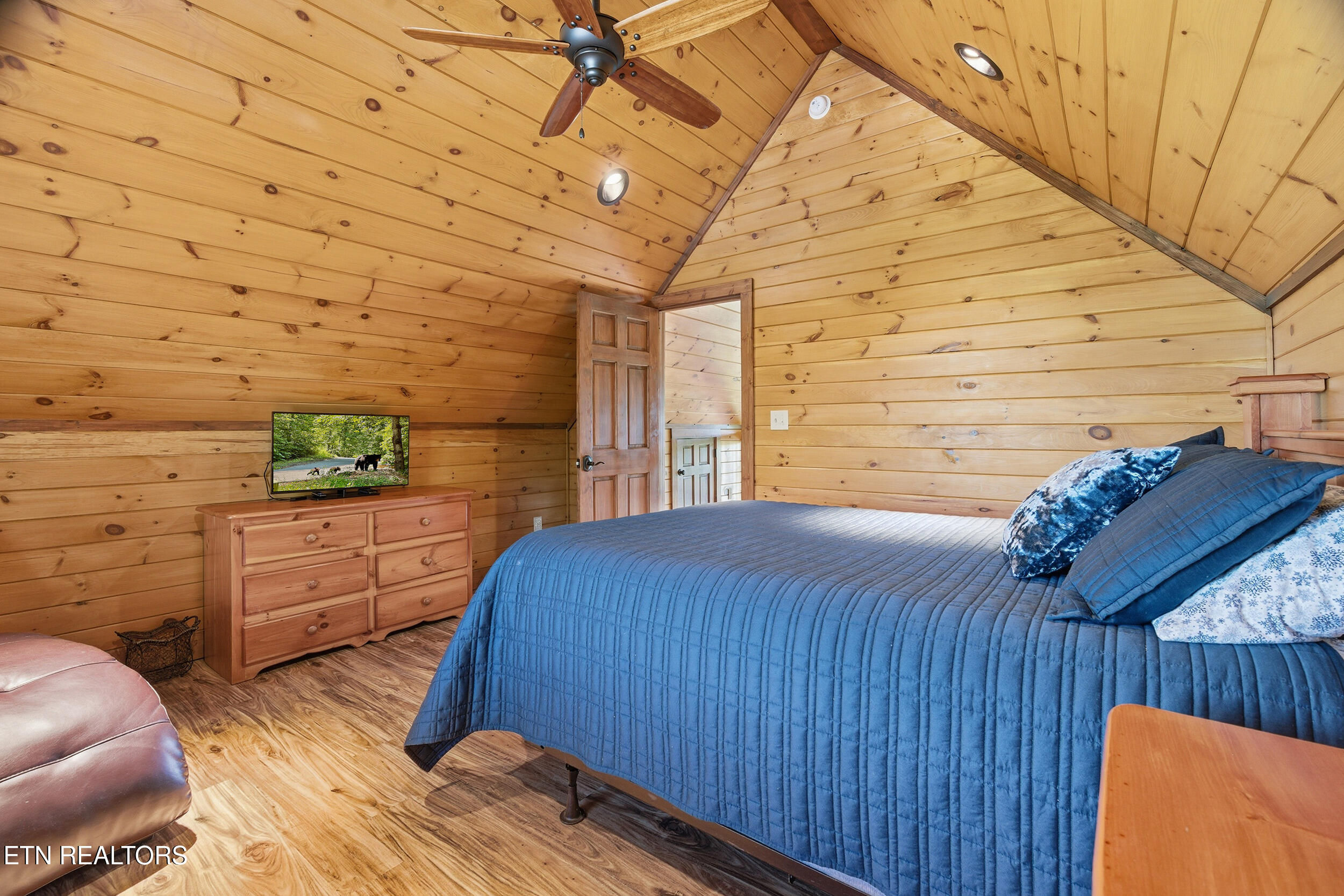 375 Perry Branch Way Sevierville TN 37876