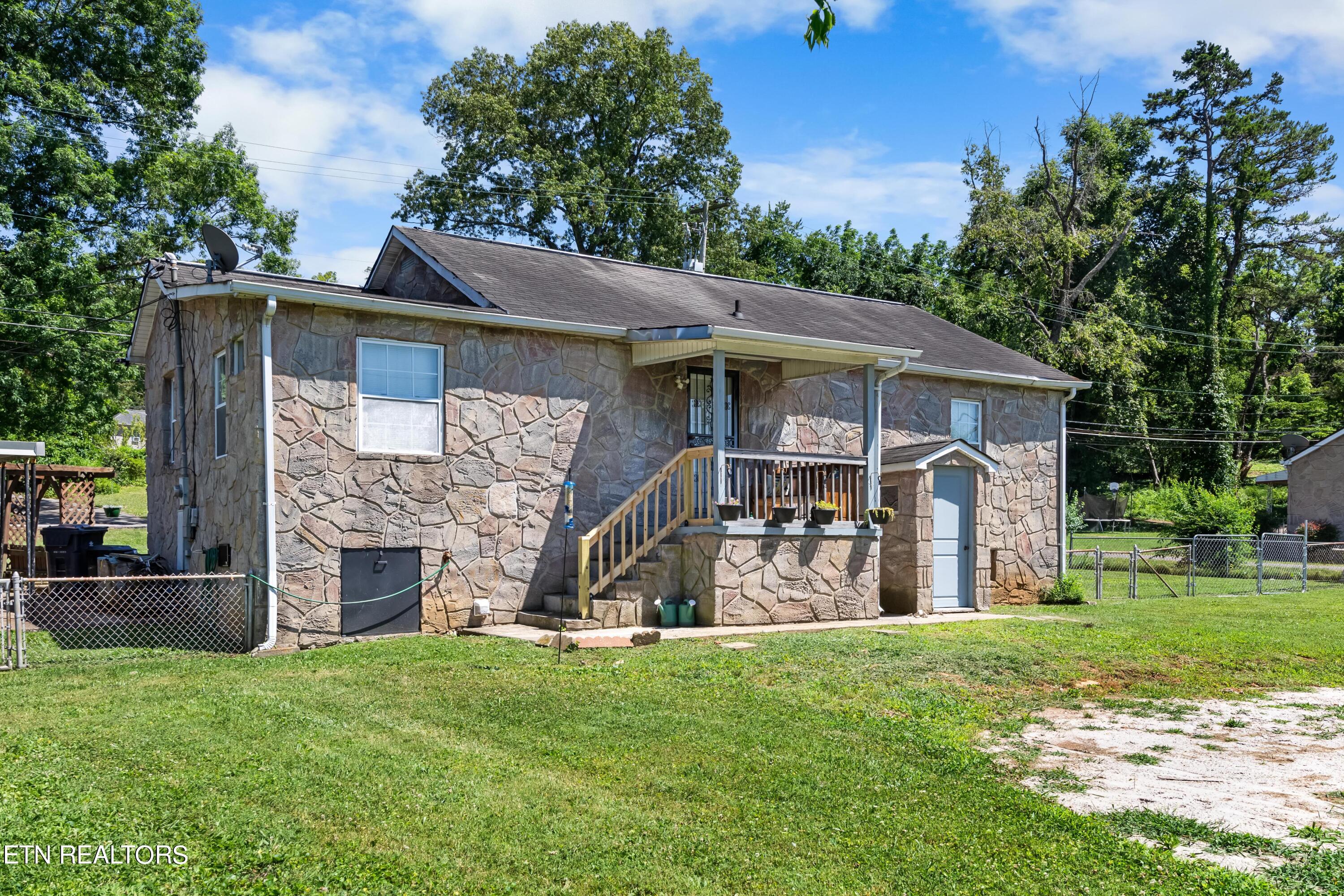 609 Leconte Lane Knoxville TN 37912