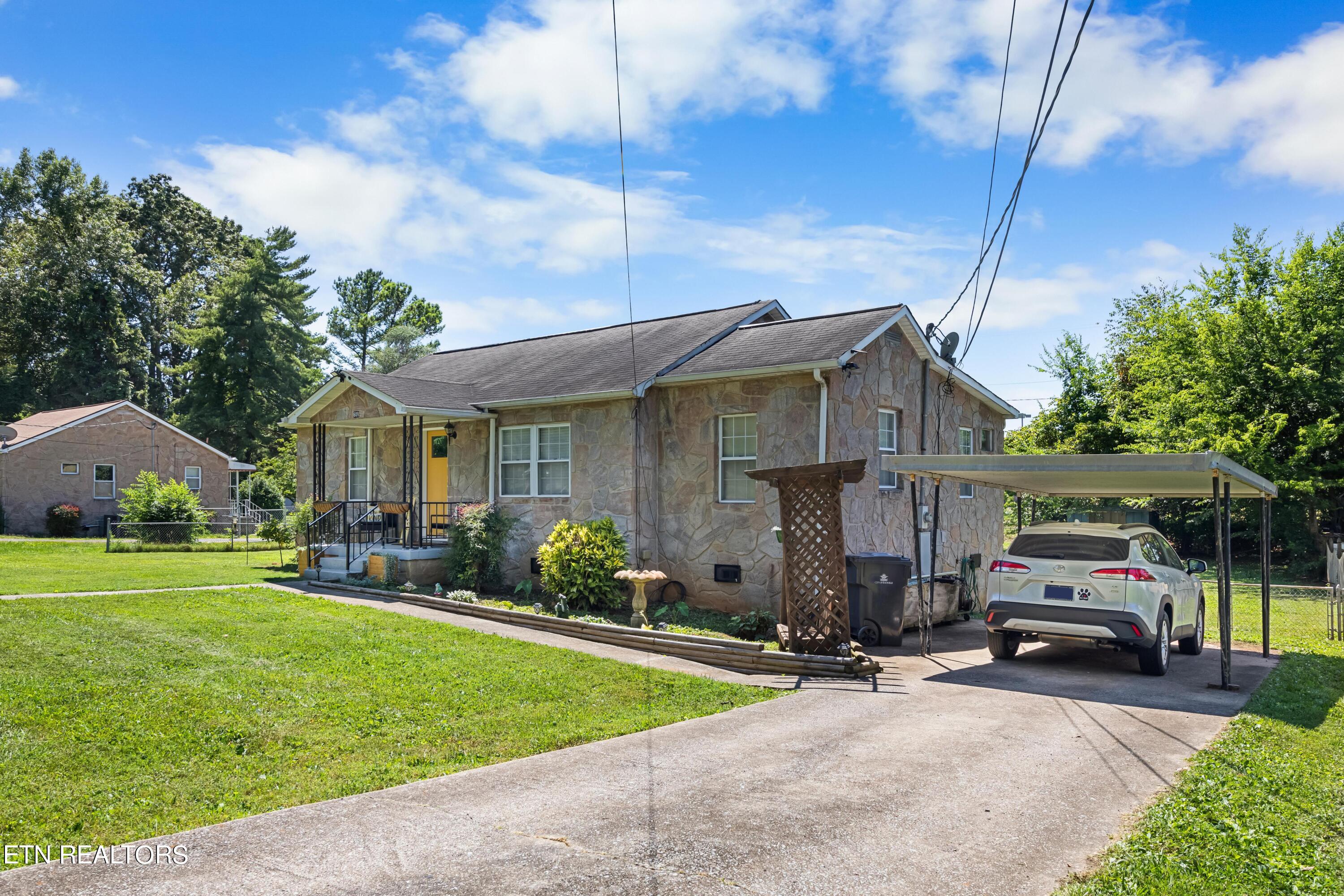 609 Leconte Lane Knoxville TN 37912