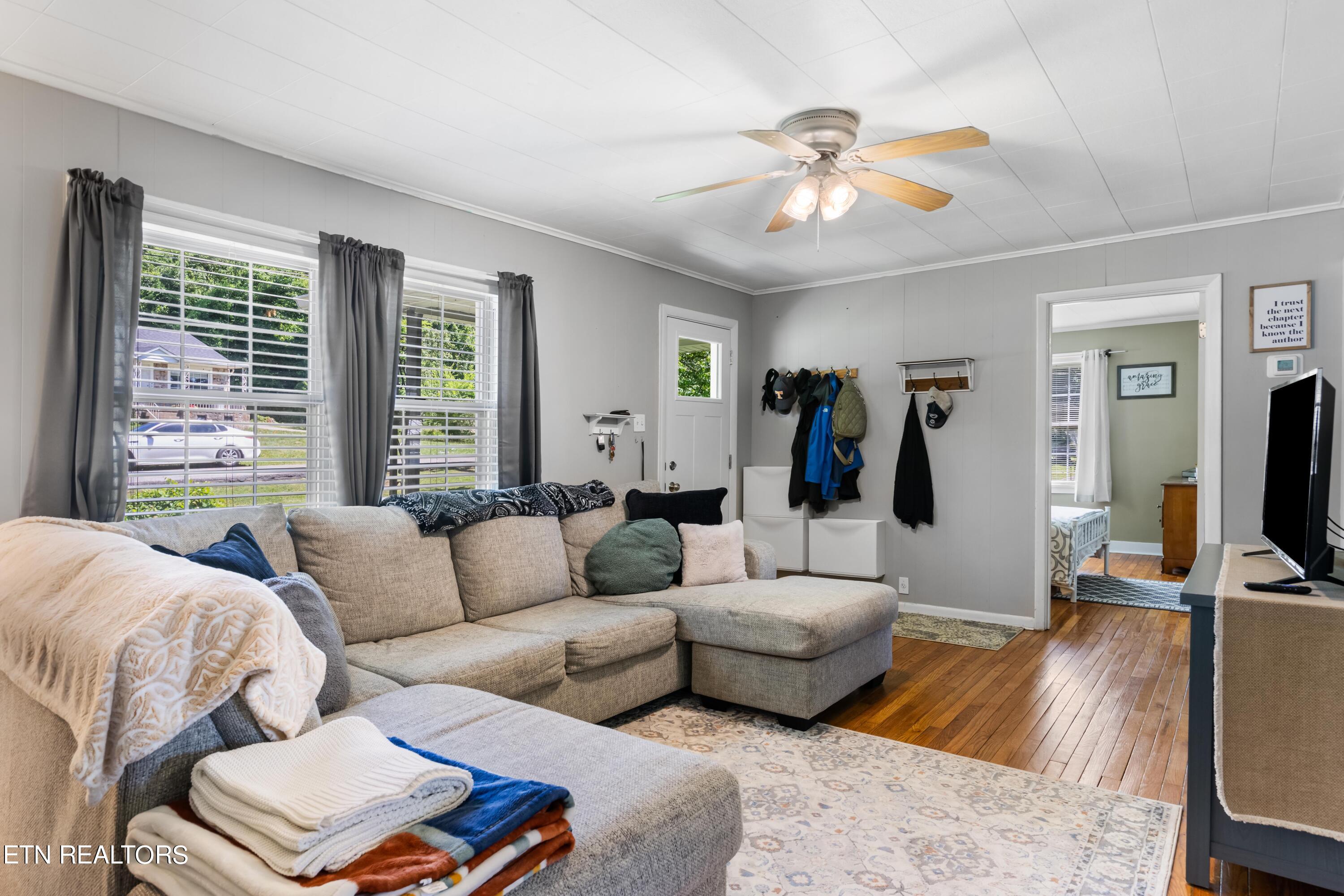 609 Leconte Lane Knoxville TN 37912