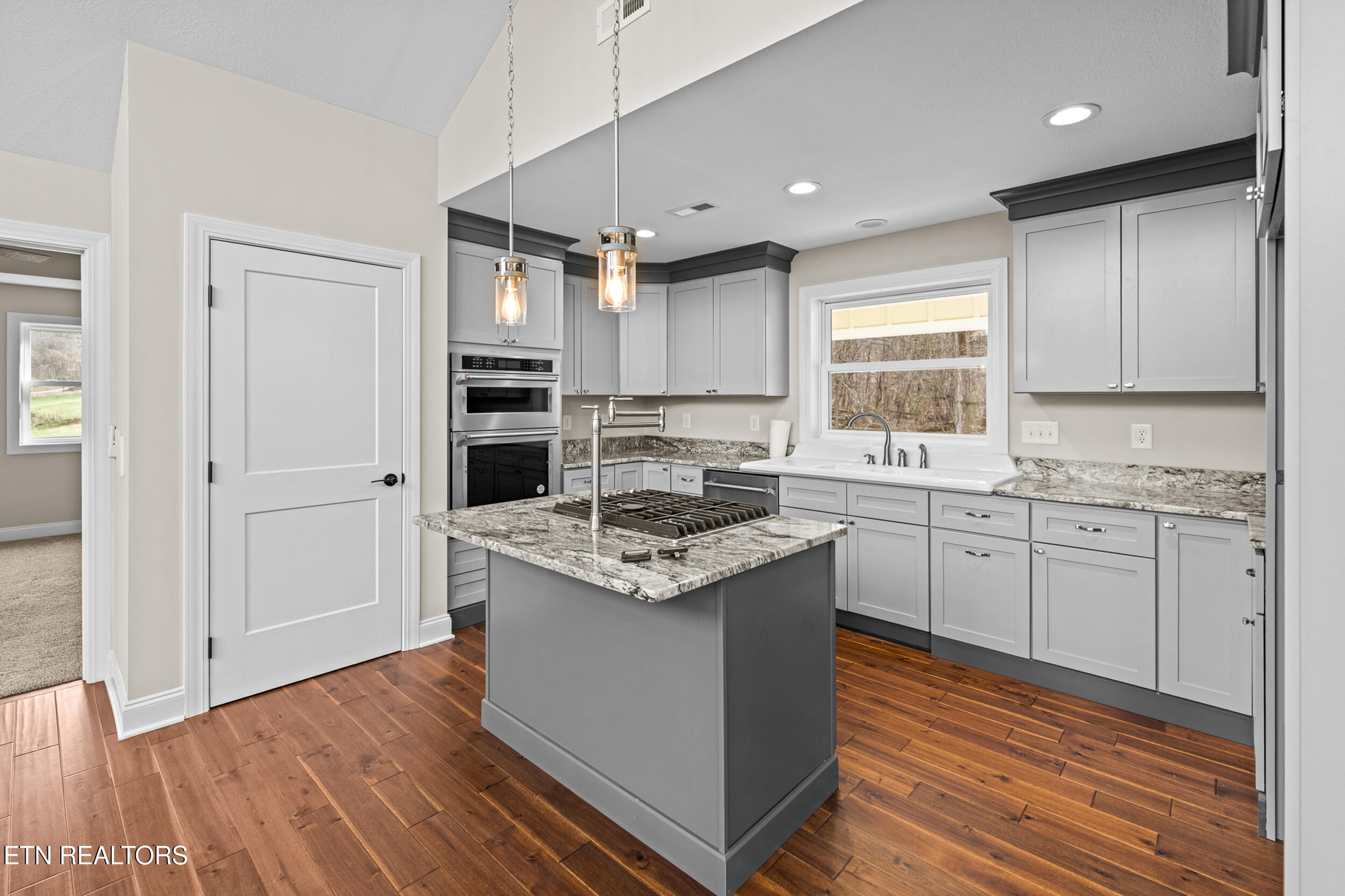 124 Laura Lane Maynardville TN 37807