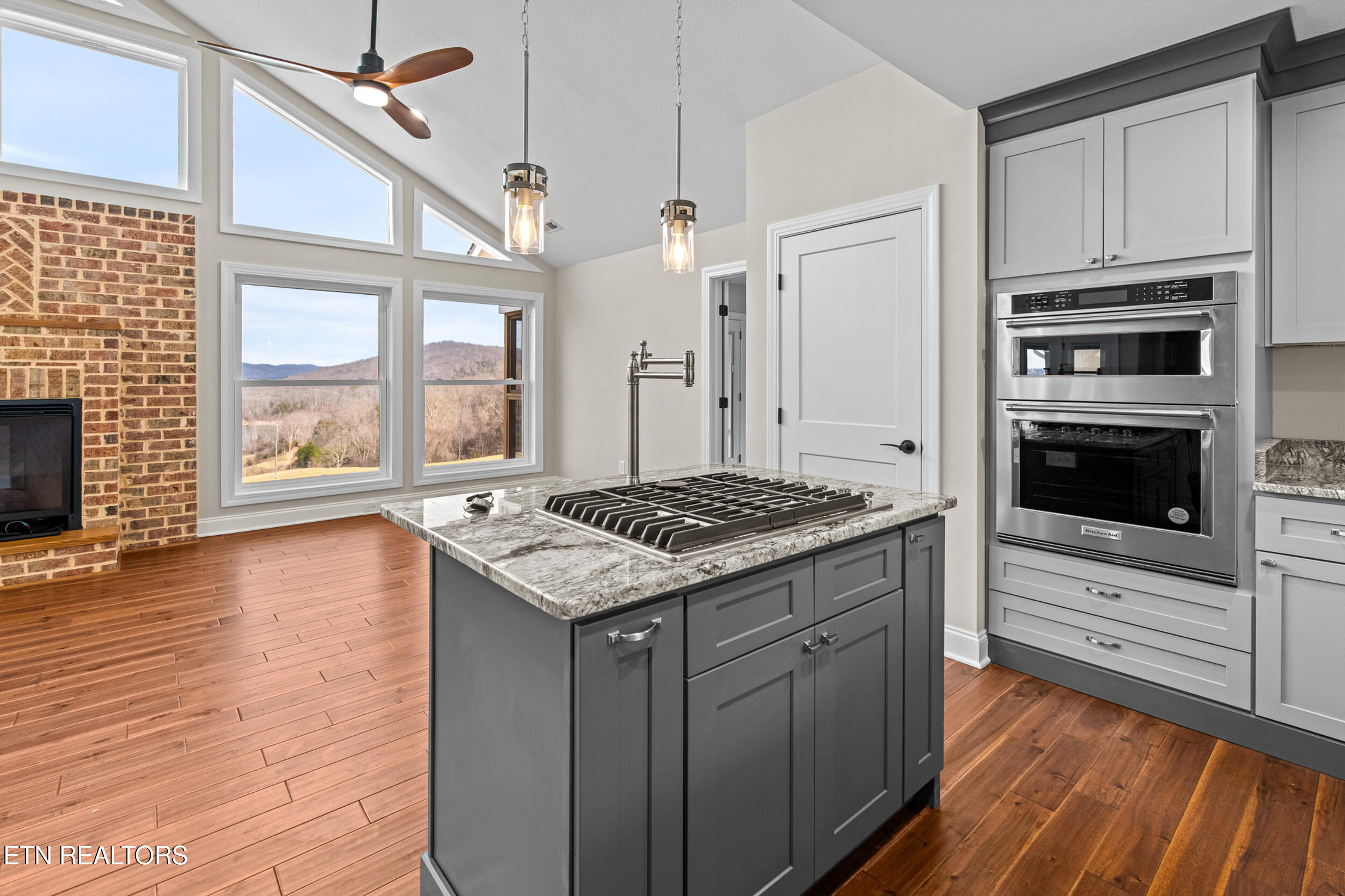 124 Laura Lane Maynardville TN 37807