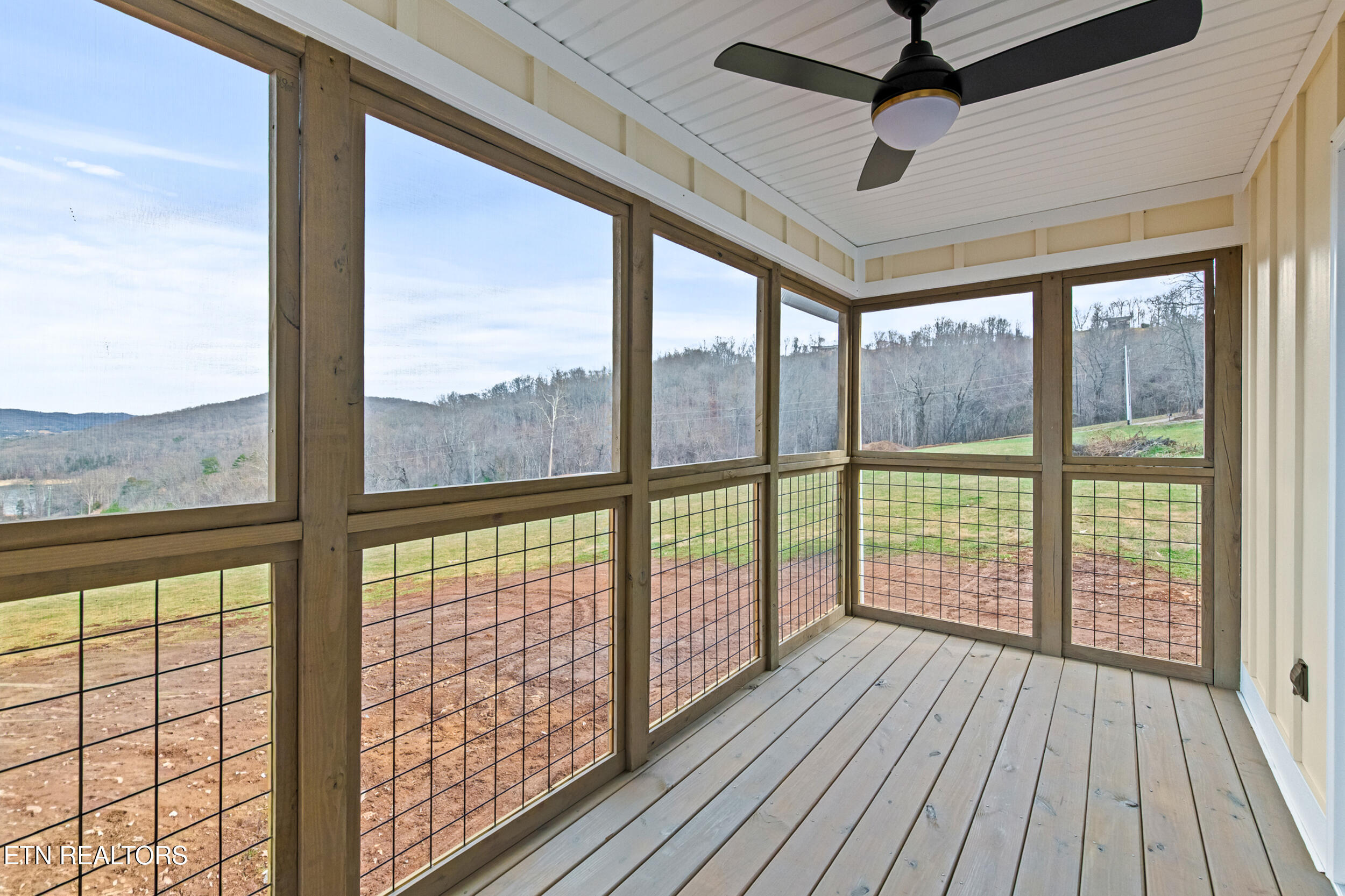 124 Laura Lane Maynardville TN 37807