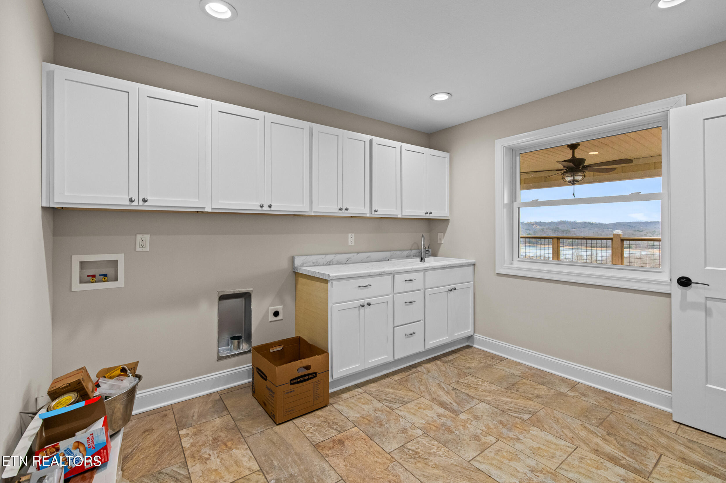 124 Laura Lane Maynardville TN 37807