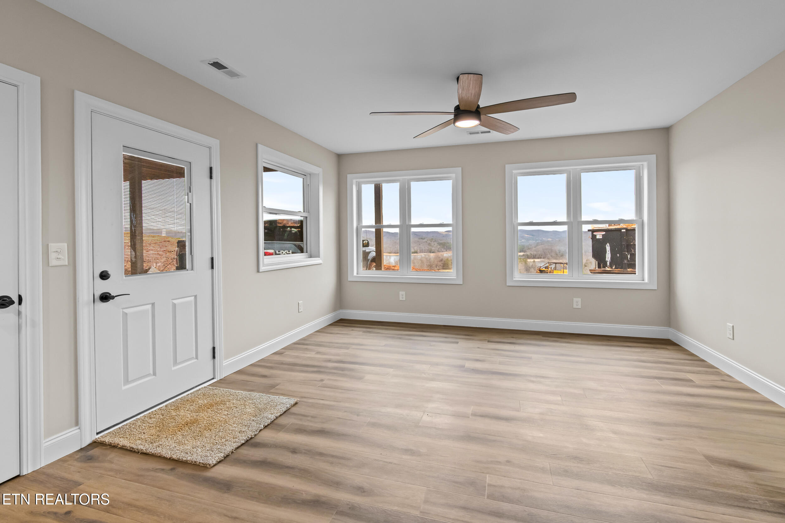 124 Laura Lane Maynardville TN 37807