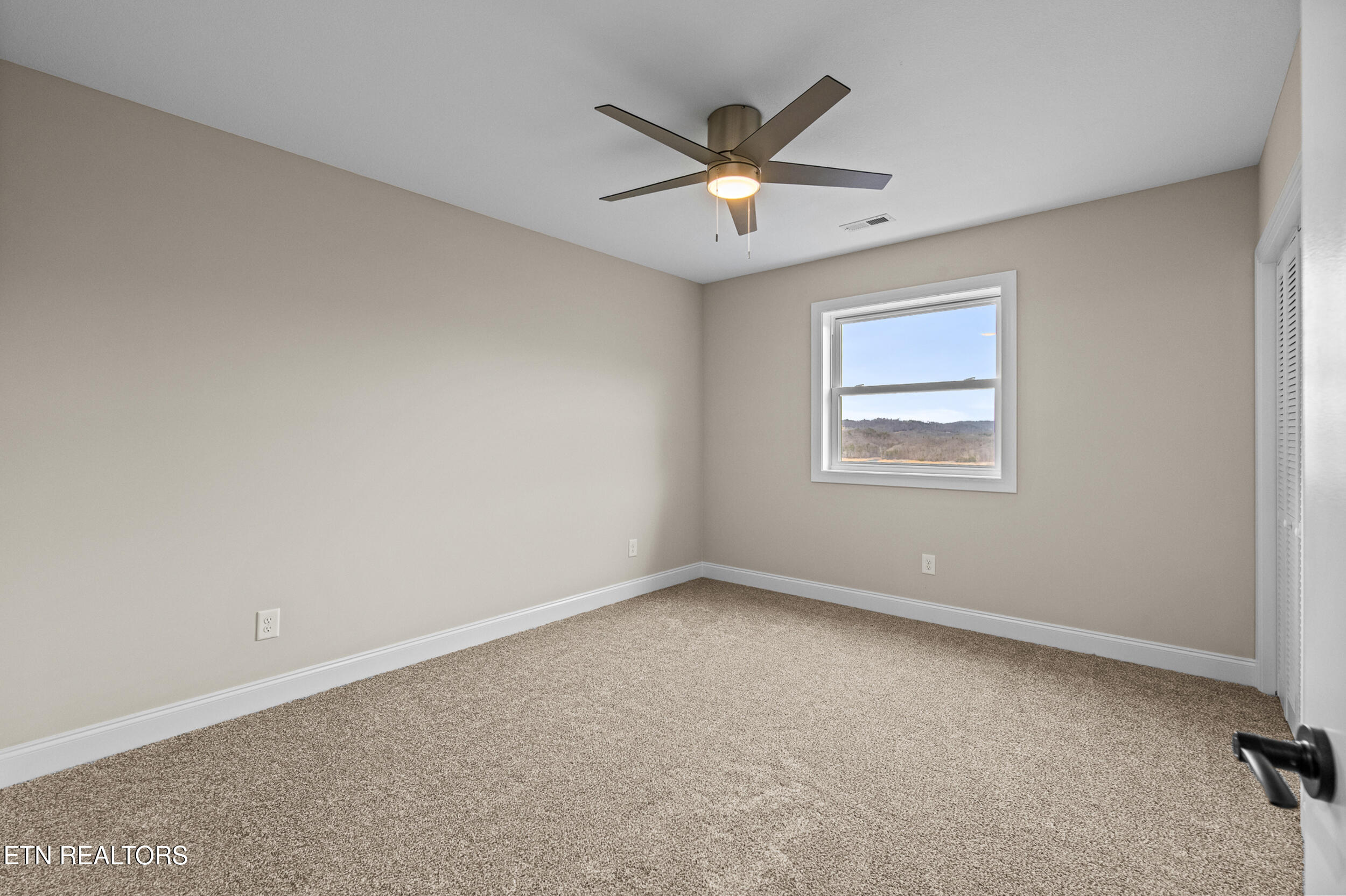 124 Laura Lane Maynardville TN 37807