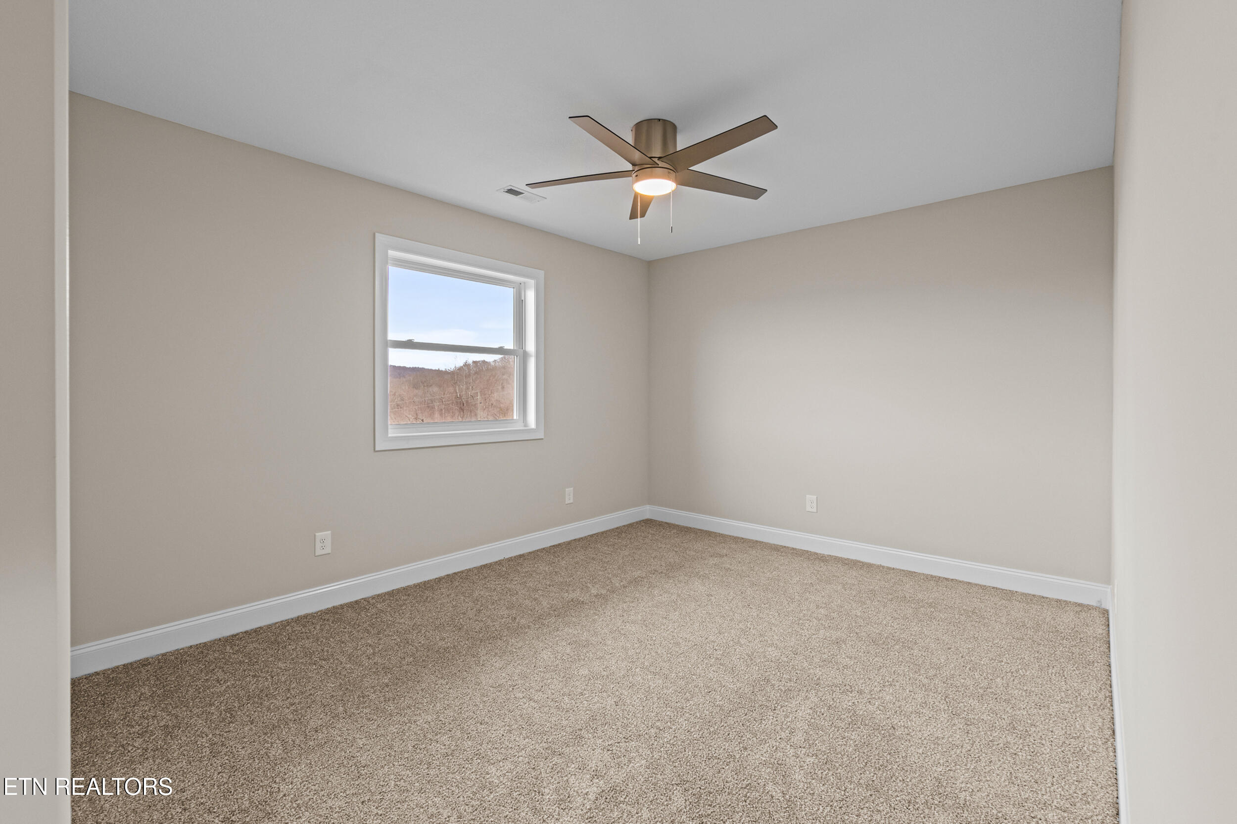 124 Laura Lane Maynardville TN 37807