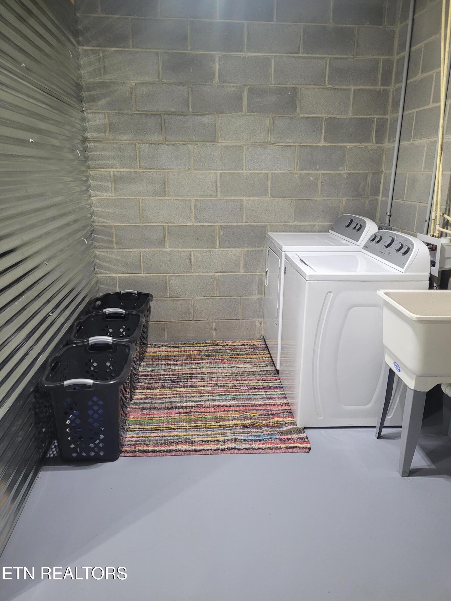 195 Laurel Cliff Road Clarkrange TN 38553